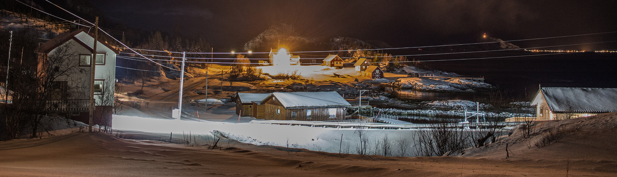 Canon EOS 600D (Rebel EOS T3i / EOS Kiss X5) + Canon EF-S 24mm F2.8 STM sample photo. Small norwegian village photography