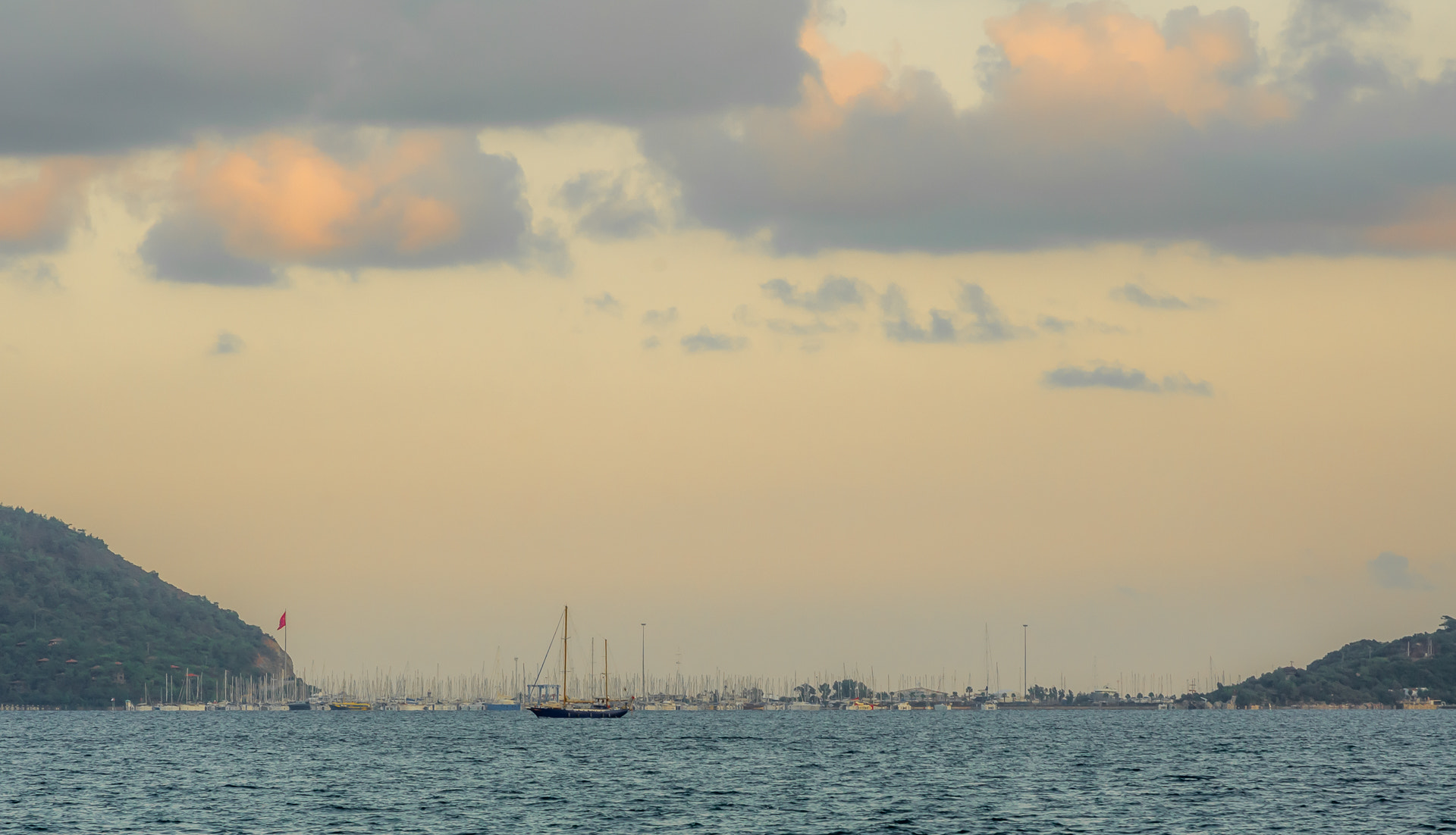 Pentax smc DA* 50-135mm F2.8 ED (IF) SDM sample photo. Ship timber under an orange sky photography