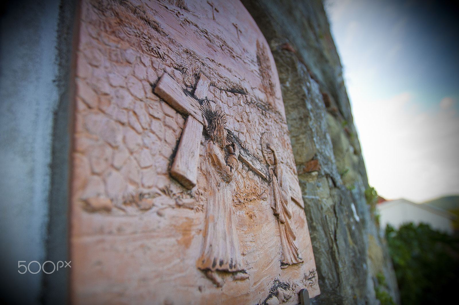 Canon EOS 7D sample photo. Stone carving of christ carrying the cross photography