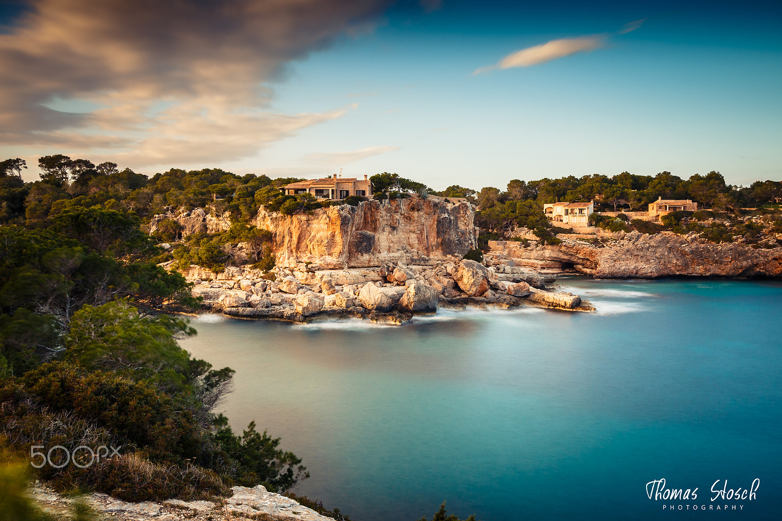 Canon EF-S 10-22mm F3.5-4.5 USM sample photo. House over the sea photography