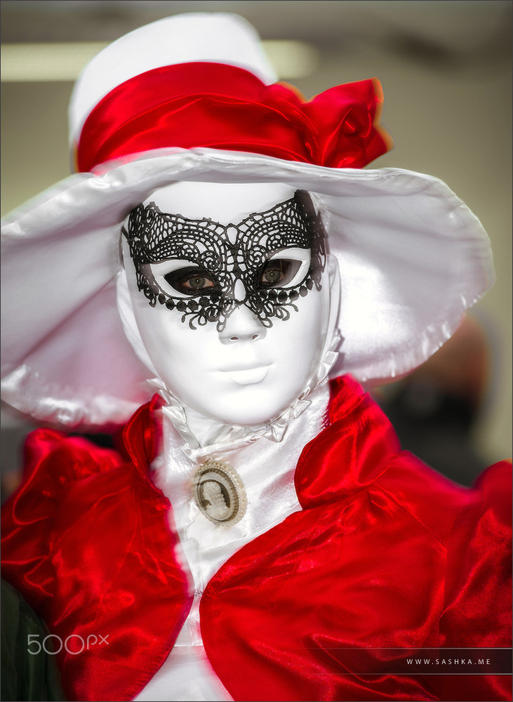 Minolta AF 80-200mm F2.8 HS-APO G sample photo. Editorial, 4 march 2017: rosheim, france: venetian carnival mask photography