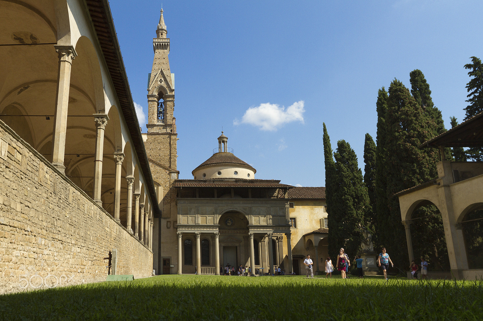 Canon EF 16-35mm F2.8L II USM sample photo. Cloister of a church or monastery in tuscany photography