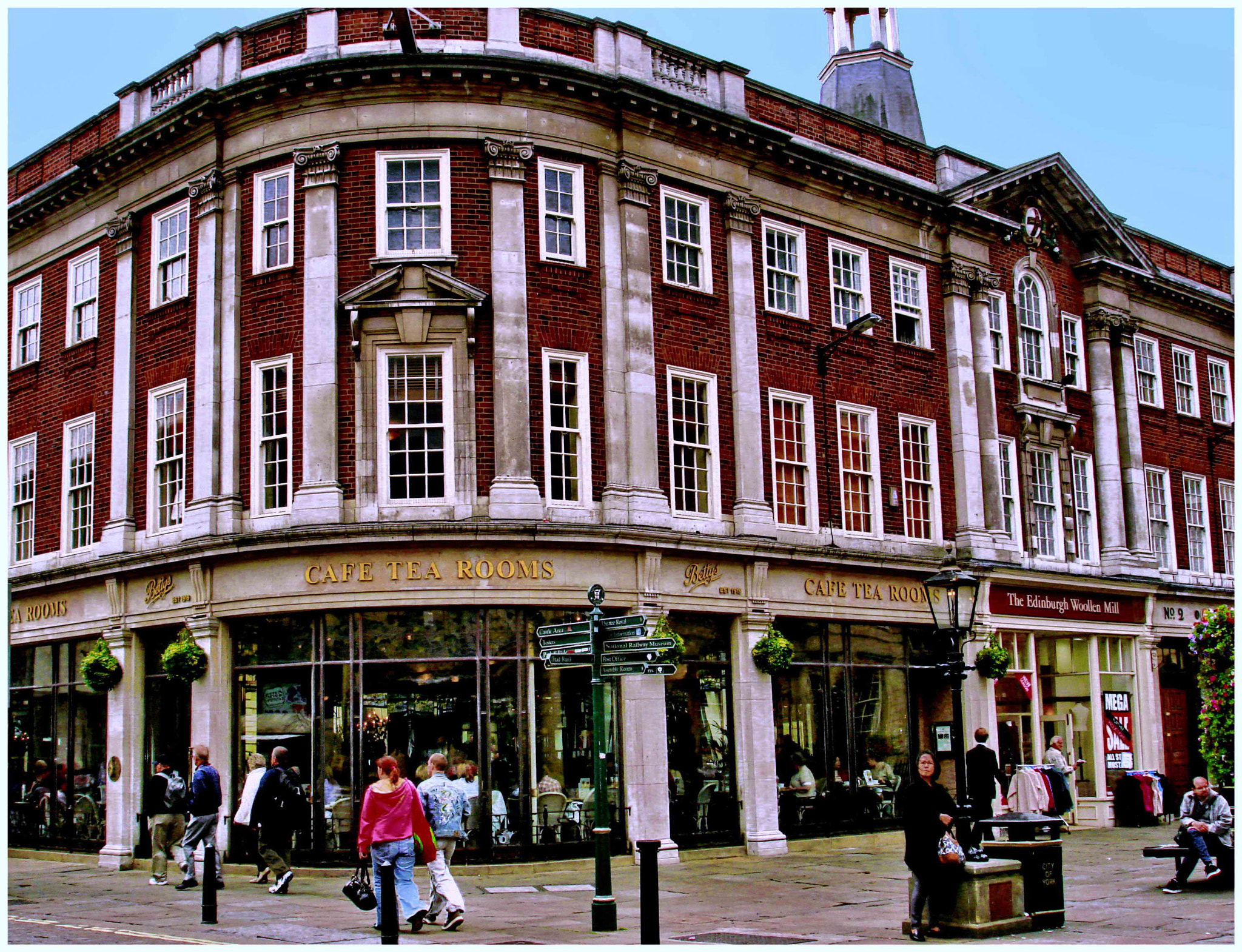 Sony DSC-W100 sample photo. The famous betty's tea rooms photography