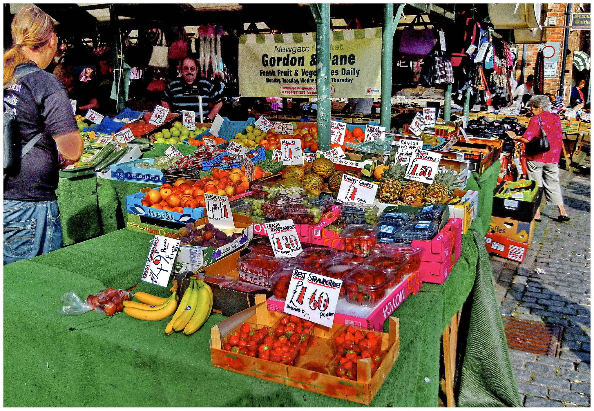 Nikon Coolpix S8000 sample photo. Summer fruit, york market photography