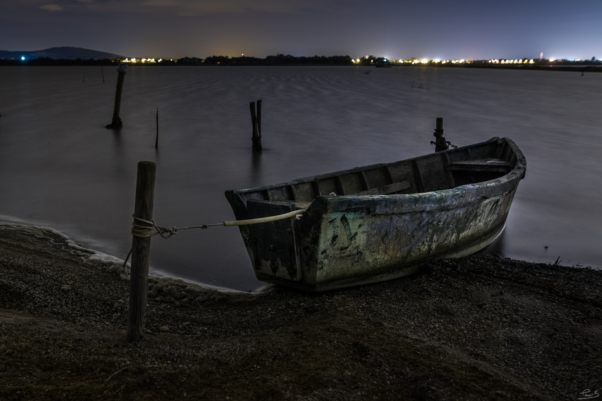 Sigma 24mm F1.4 DG HSM Art sample photo. Row boat photography