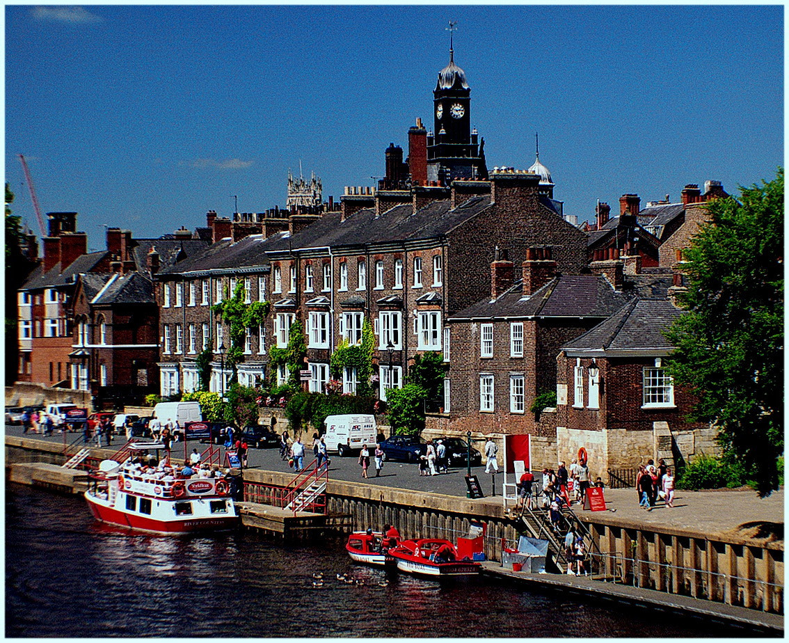 KONICA MINOLTA DiMAGE 7Hi sample photo. Pleasure boats on the ouse photography