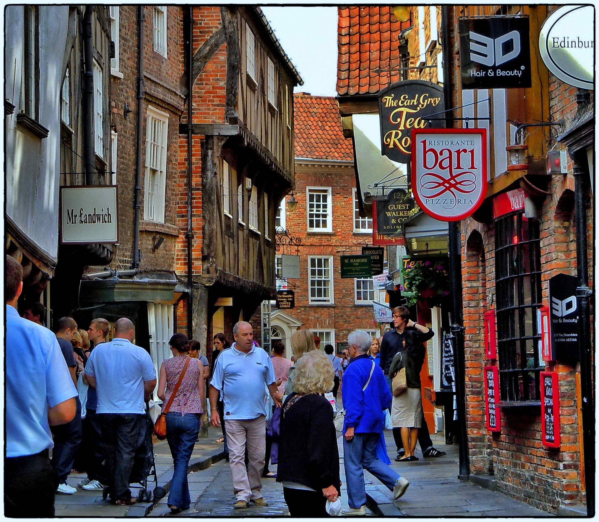 Nikon Coolpix S8000 sample photo. The shambles with its timber framed buidings photography