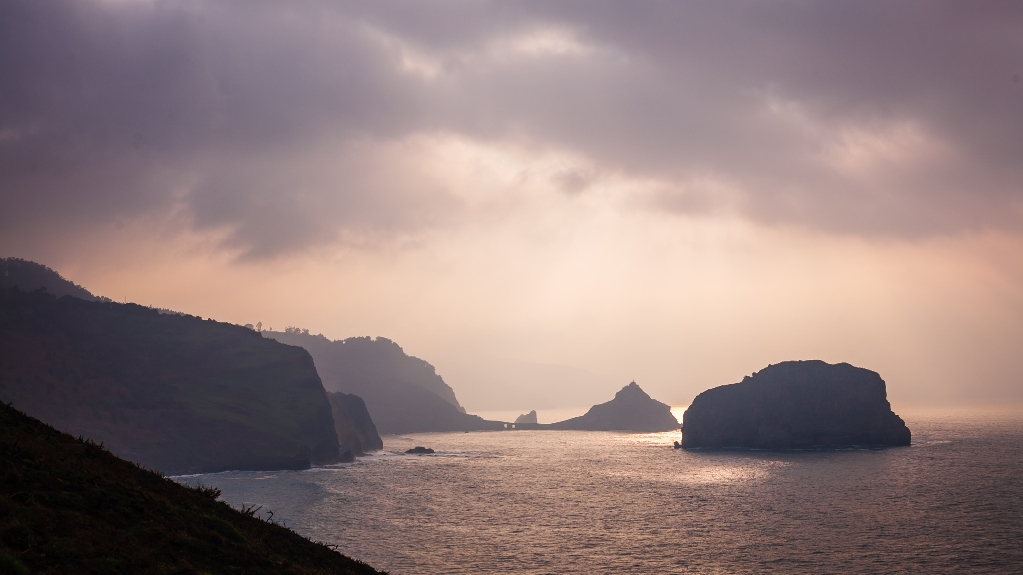 Canon EOS 5D + Canon EF 50mm F1.4 USM sample photo. San juan de gaztelugatxe photography