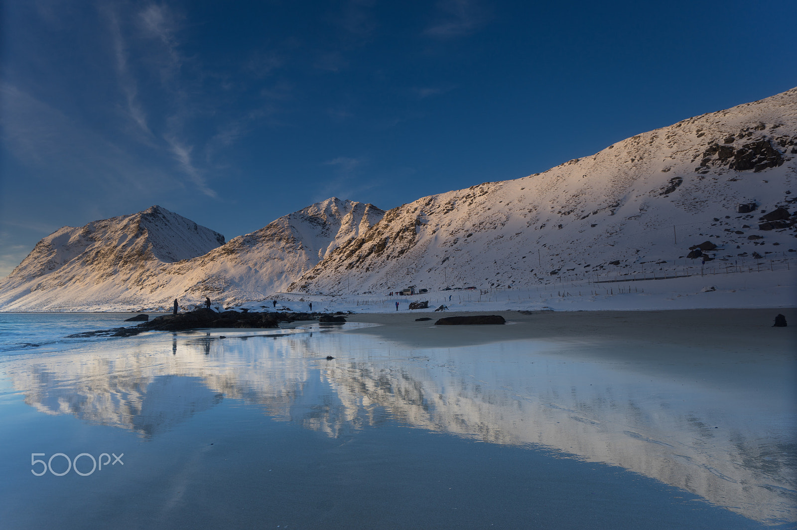 Sony a7R + Sony Vario-Tessar T* FE 16-35mm F4 ZA OSS sample photo. Time for reflection photography