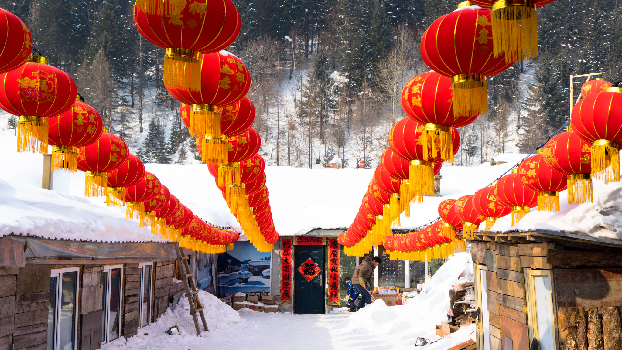 Sony a7R + Sony Vario Tessar T* FE 24-70mm F4 ZA OSS sample photo. China snow village photography