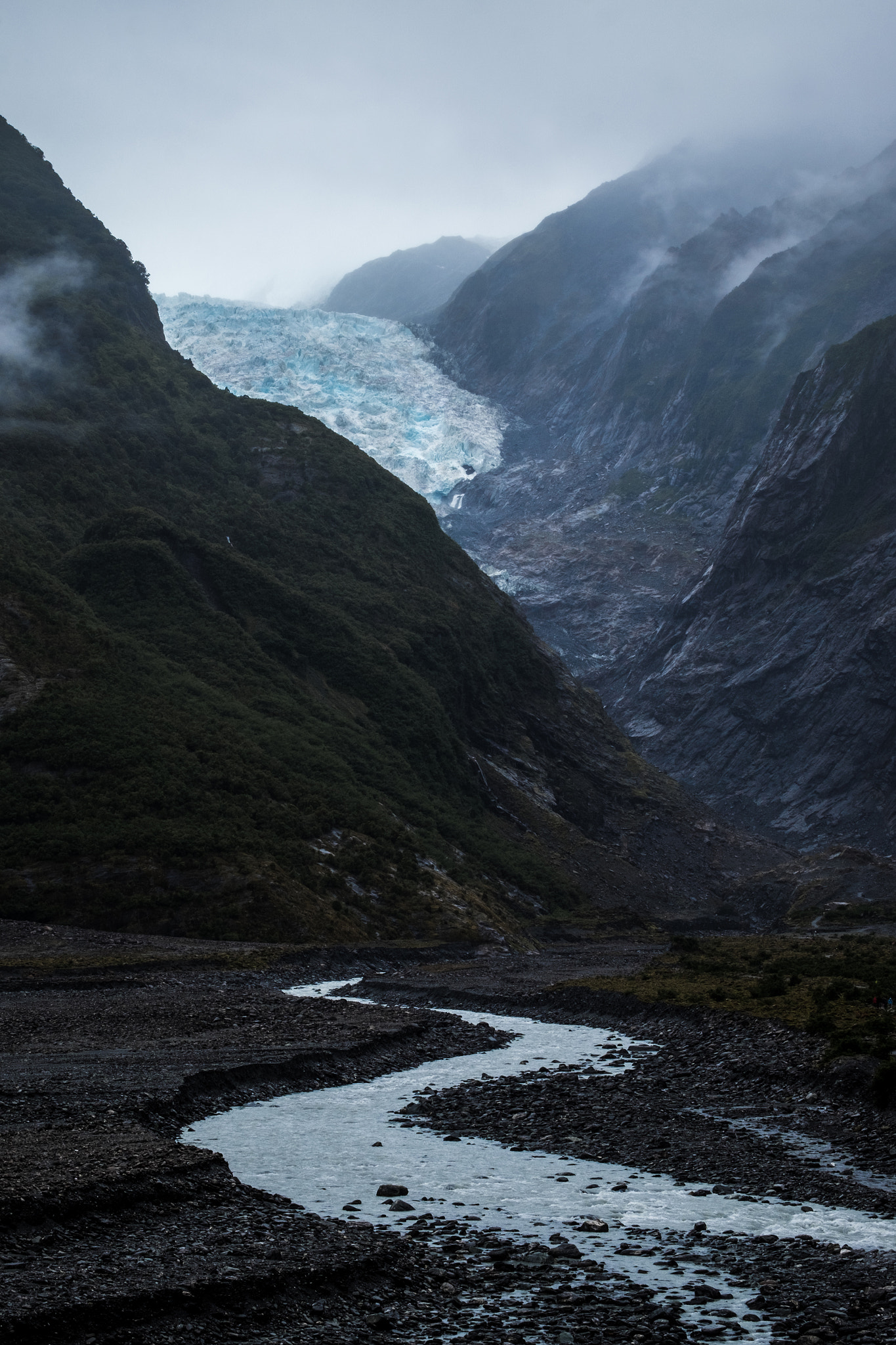 Fujifilm X-T1 + Fujifilm XF 55-200mm F3.5-4.8 R LM OIS sample photo. Franz josef glacier photography