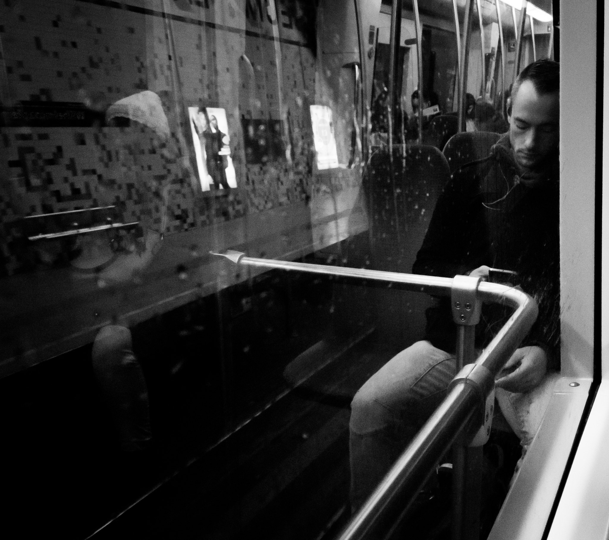 HTC M10 sample photo. Subway photography