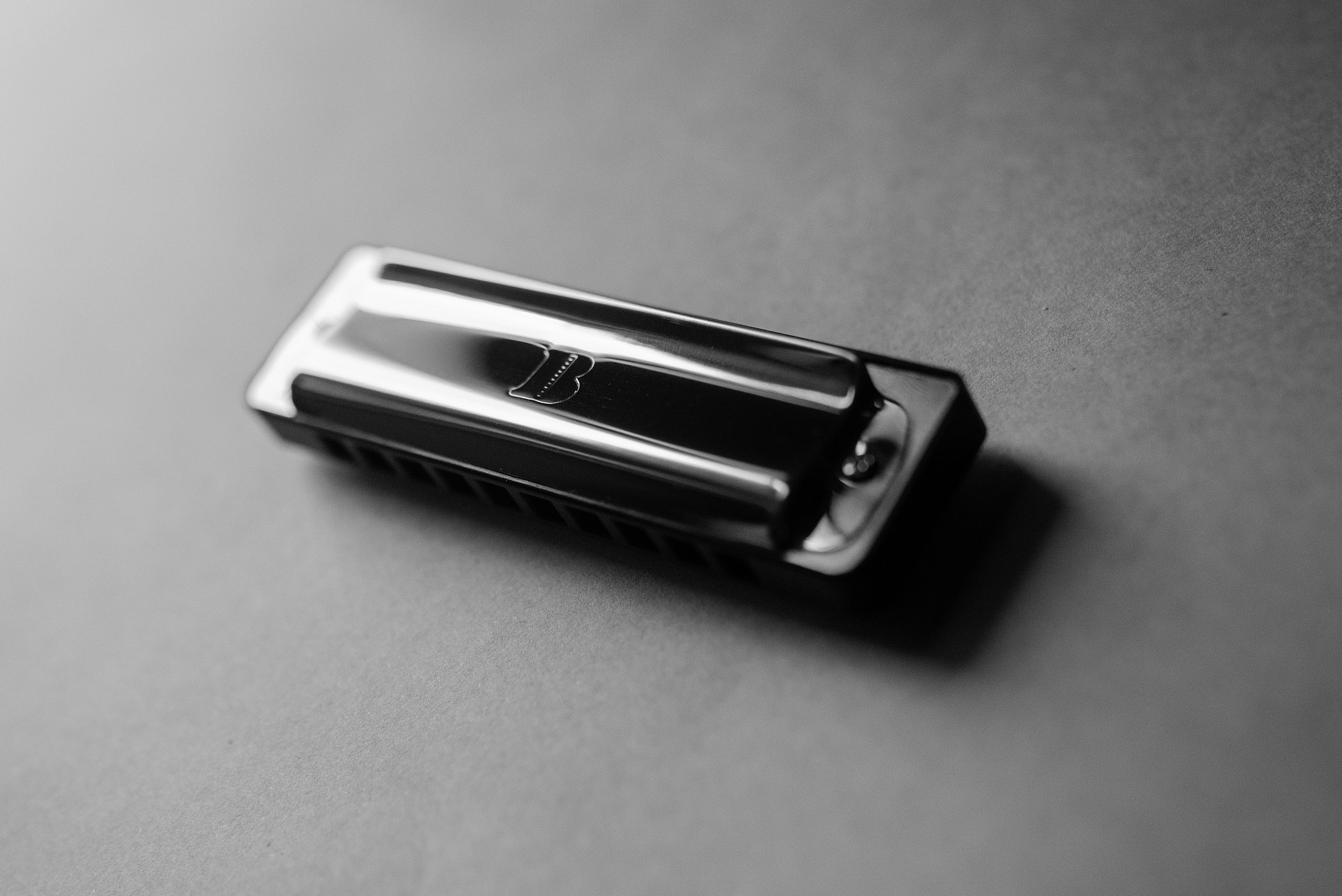 Nikon D610 + Sigma 35mm F1.4 DG HSM Art sample photo. Bules harmonica photography