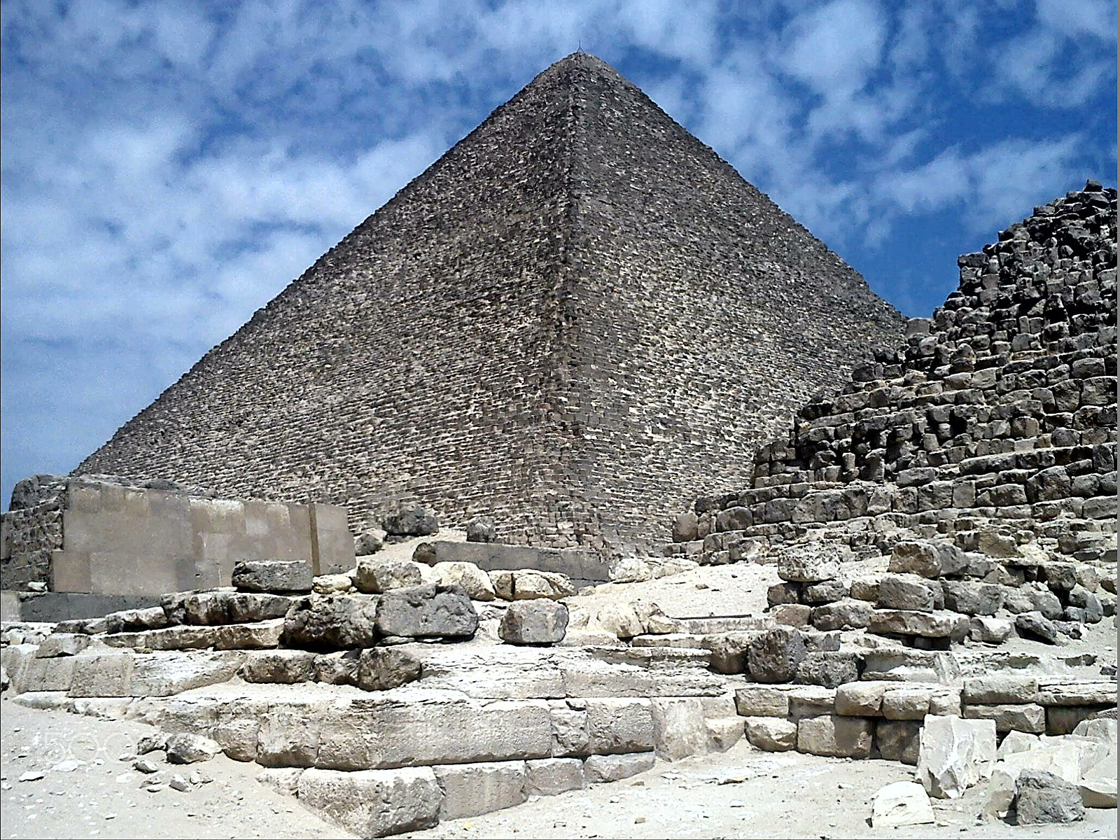 Sony Ericsson J10i2 sample photo. Cheops pyramid photography