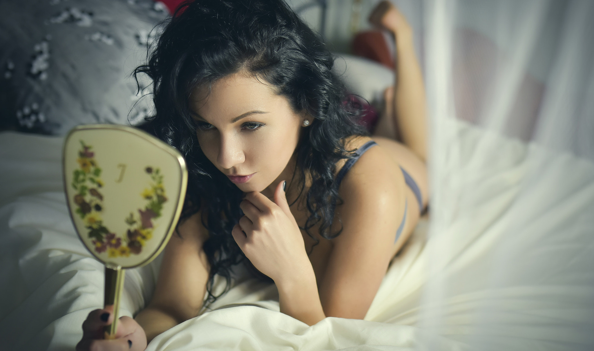 Nikon D810 + Sigma 35mm F1.4 DG HSM Art sample photo. Mirror,mirror tell me... photography