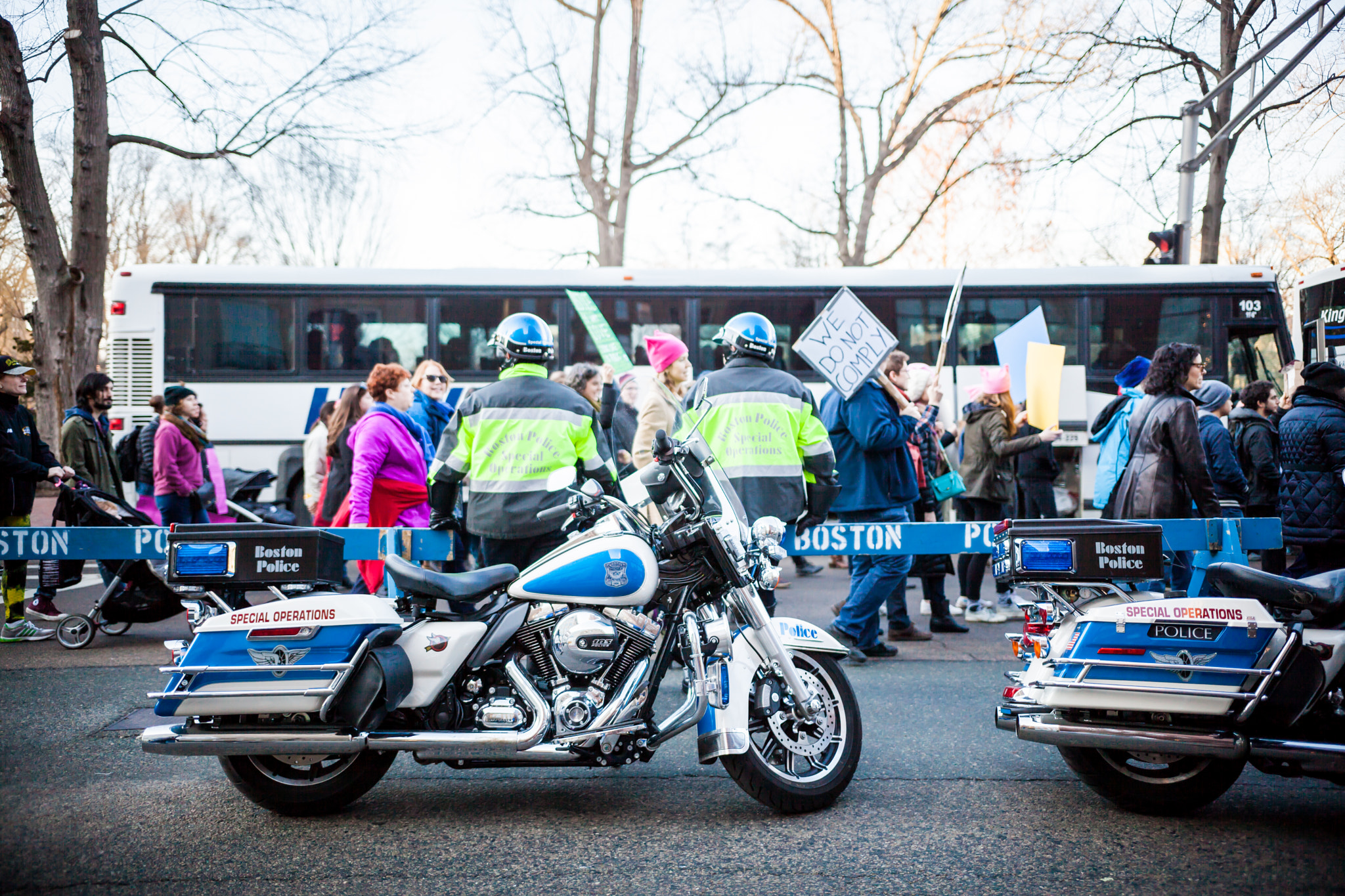 Canon EOS 5D Mark II + Sigma 18-35mm f/1.8 DC HSM sample photo. Boston - women's march photography