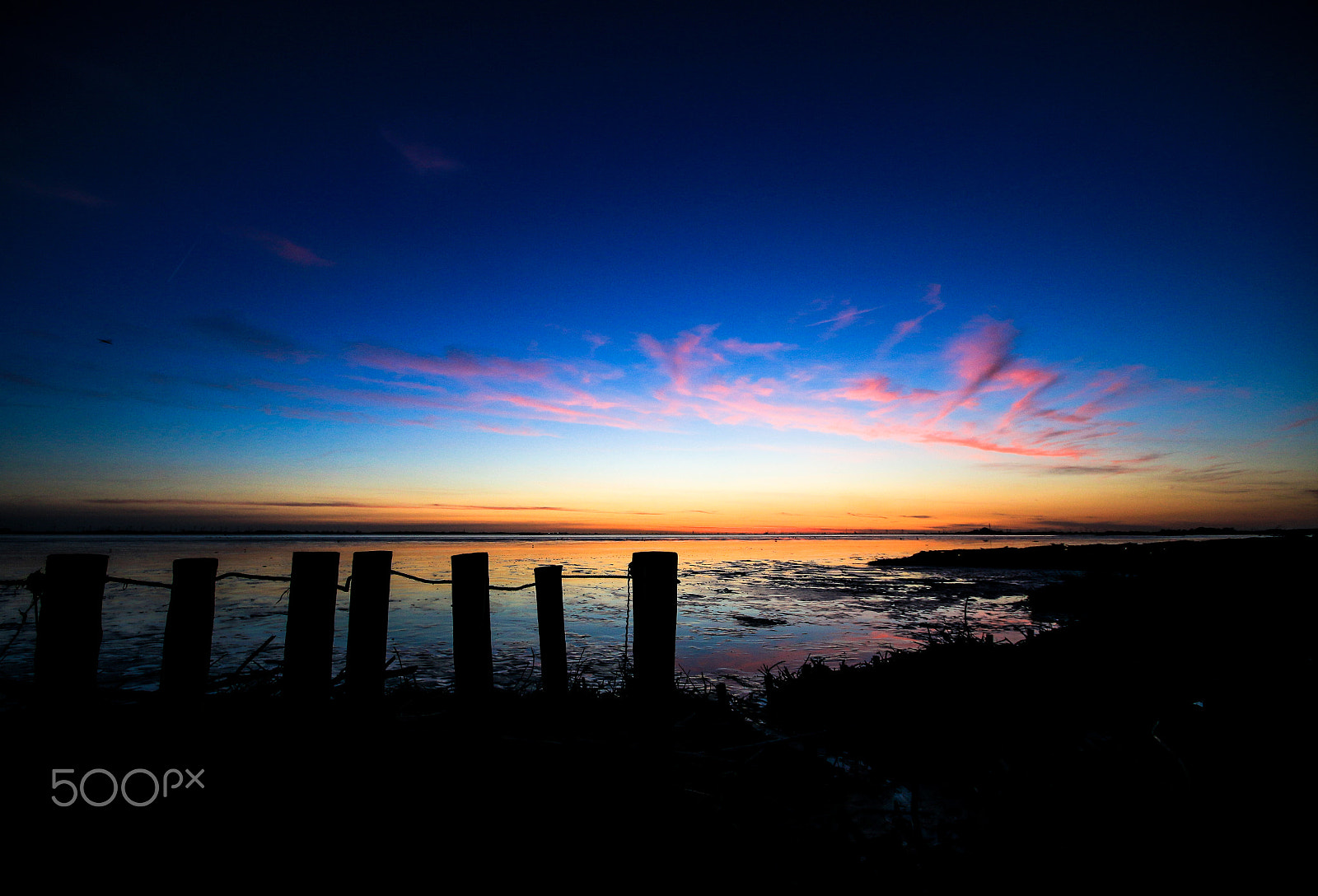 Canon EOS 70D + Sigma 10-20mm F4-5.6 EX DC HSM sample photo. Blaue stunde photography