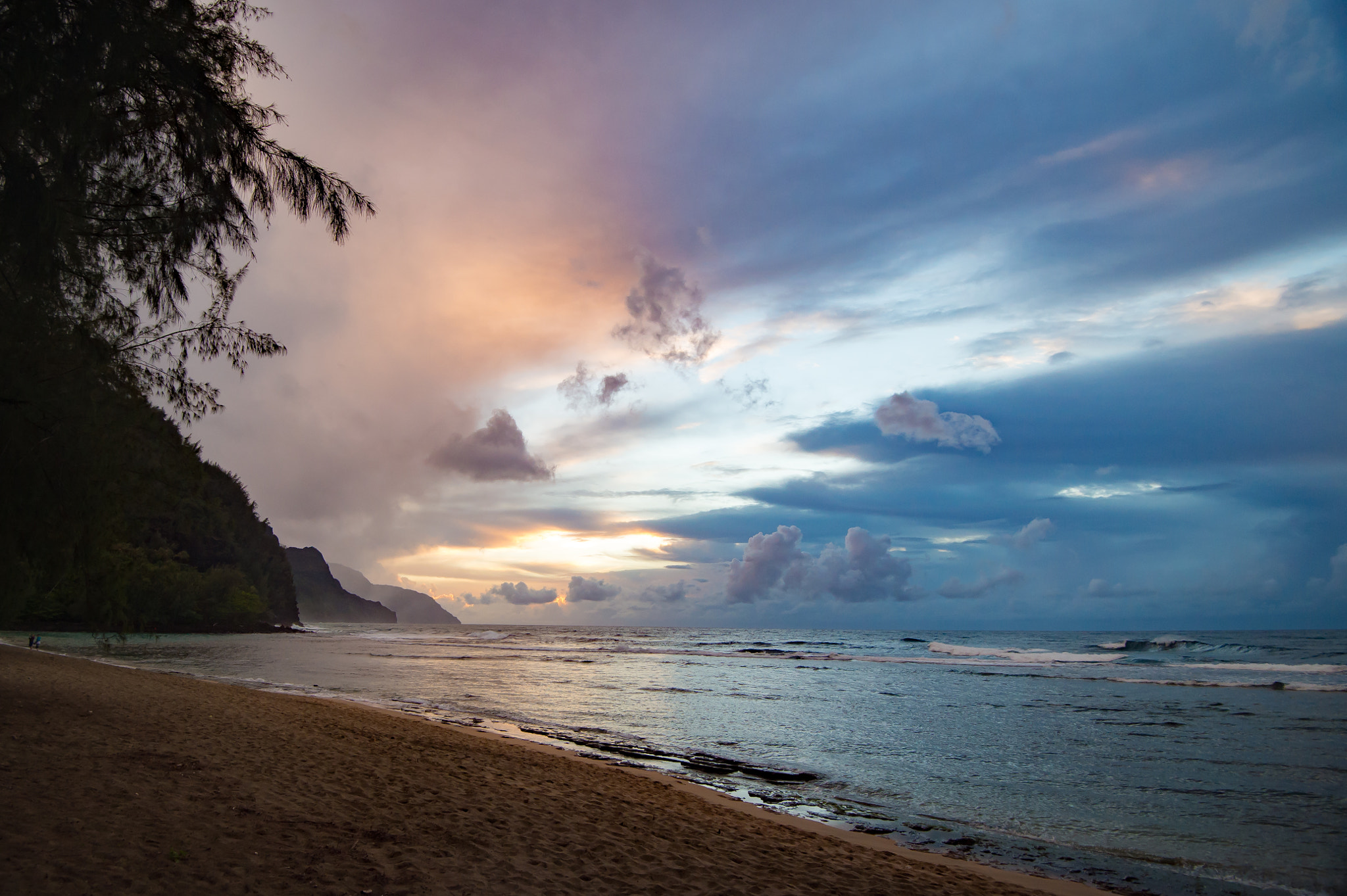 Nikon AF-S Nikkor 16-35mm F4G ED VR sample photo. Hawaii photography