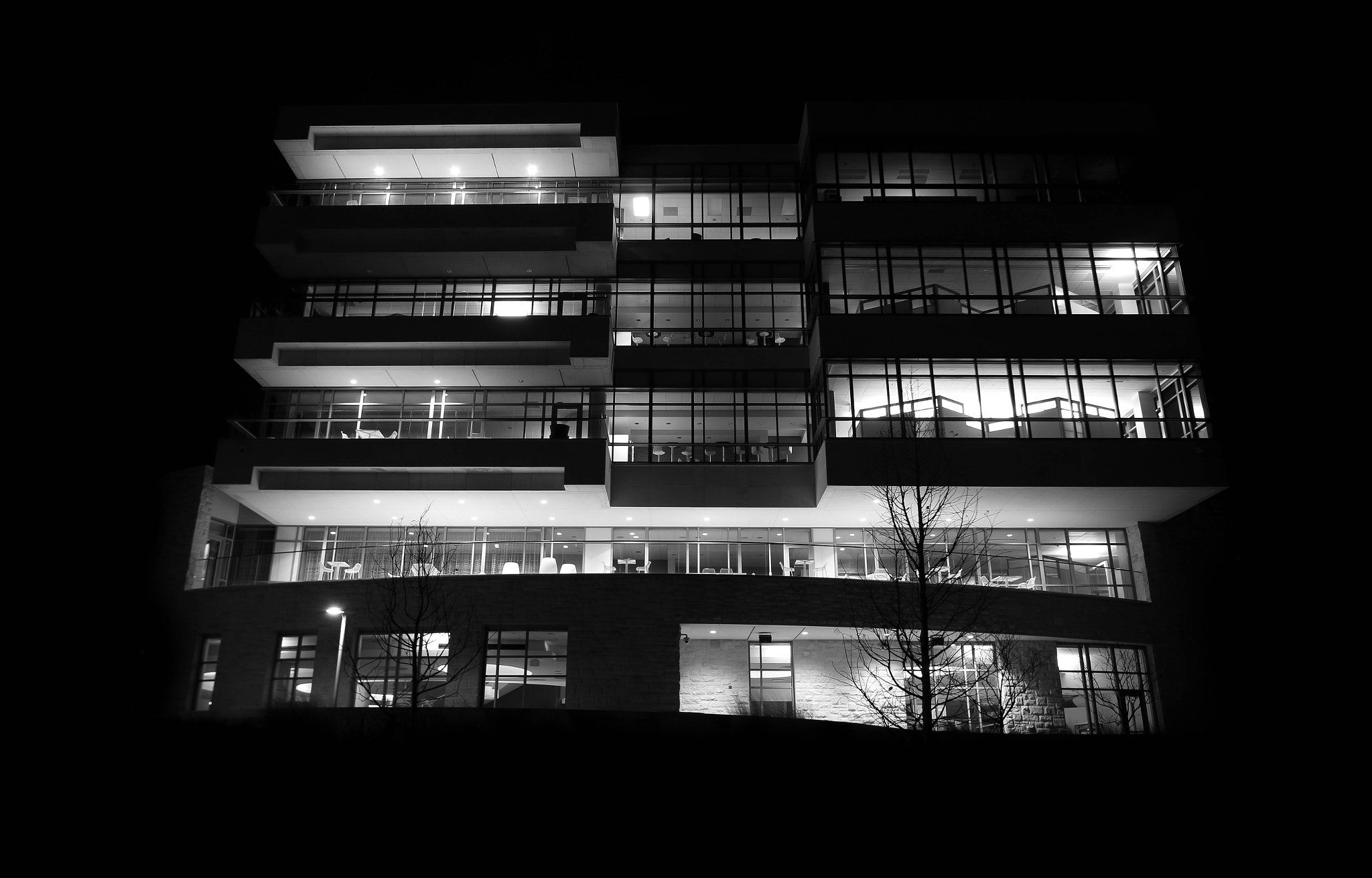 Sigma 10-20mm F3.5 EX DC HSM sample photo. Layered lights photography