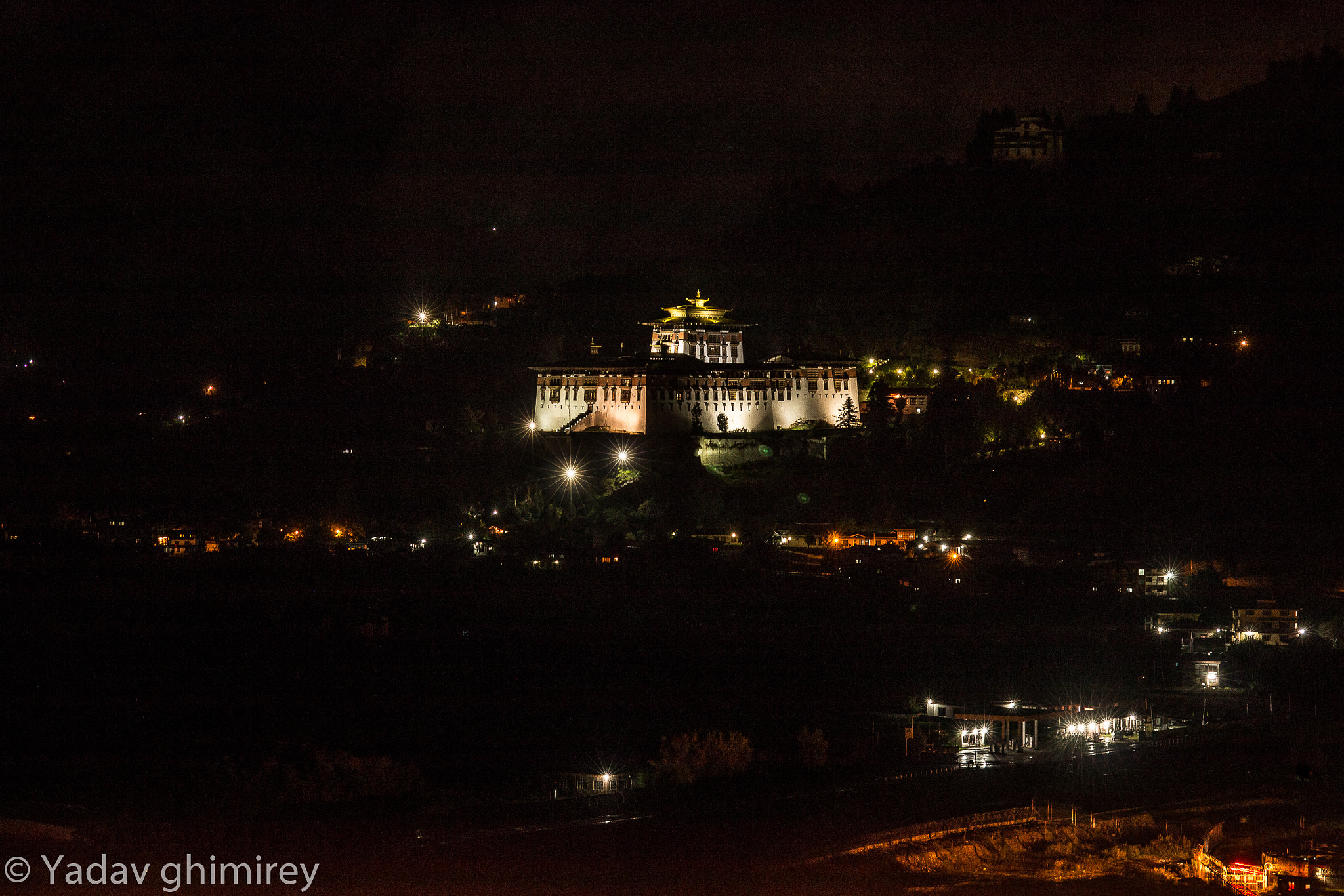 Canon EOS 70D + Sigma 50-200mm F4-5.6 DC OS HSM sample photo. Shining fortress photography