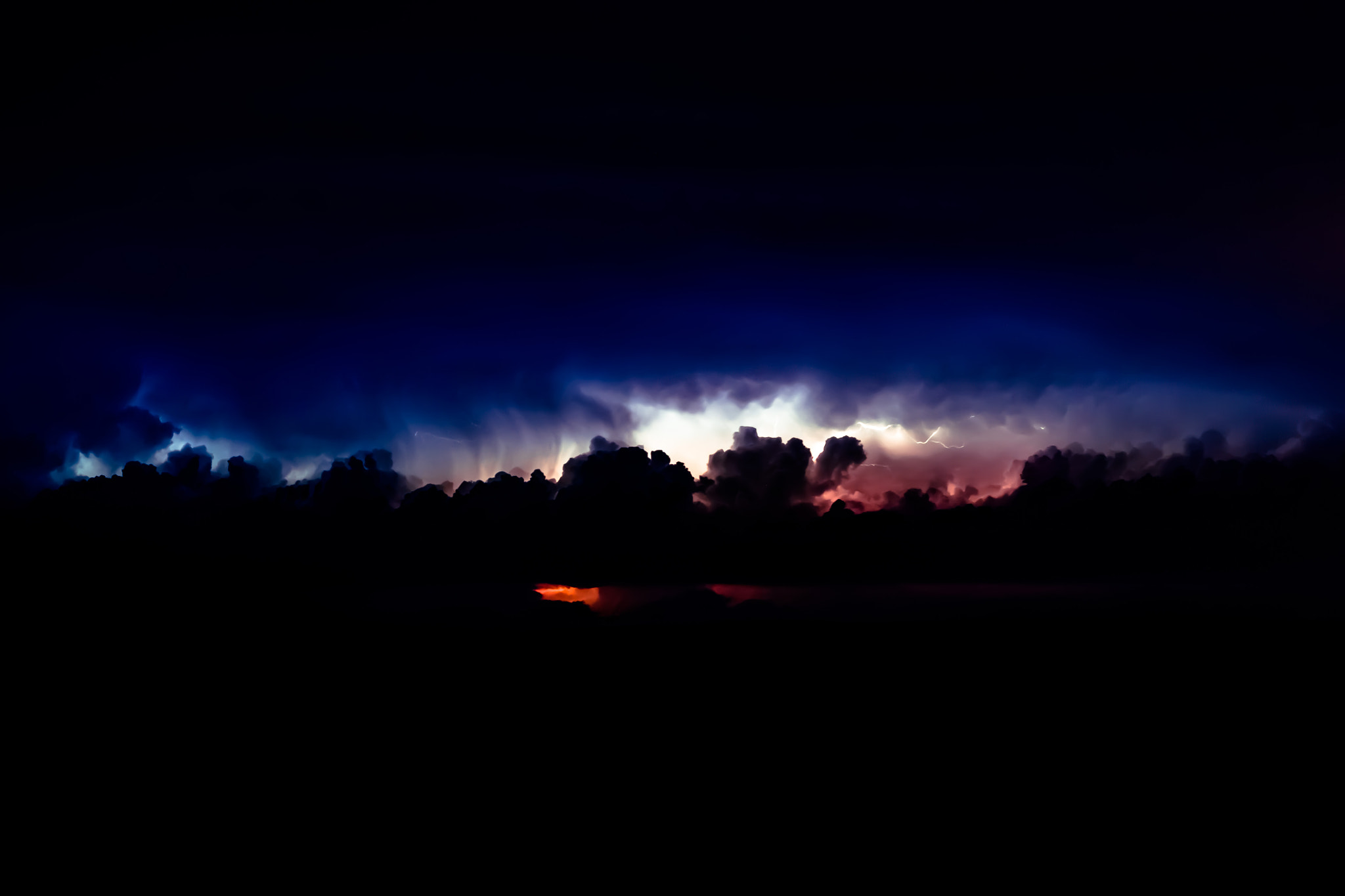 Sony SLT-A77 + Sony DT 16-50mm F2.8 SSM sample photo. Lightning photography