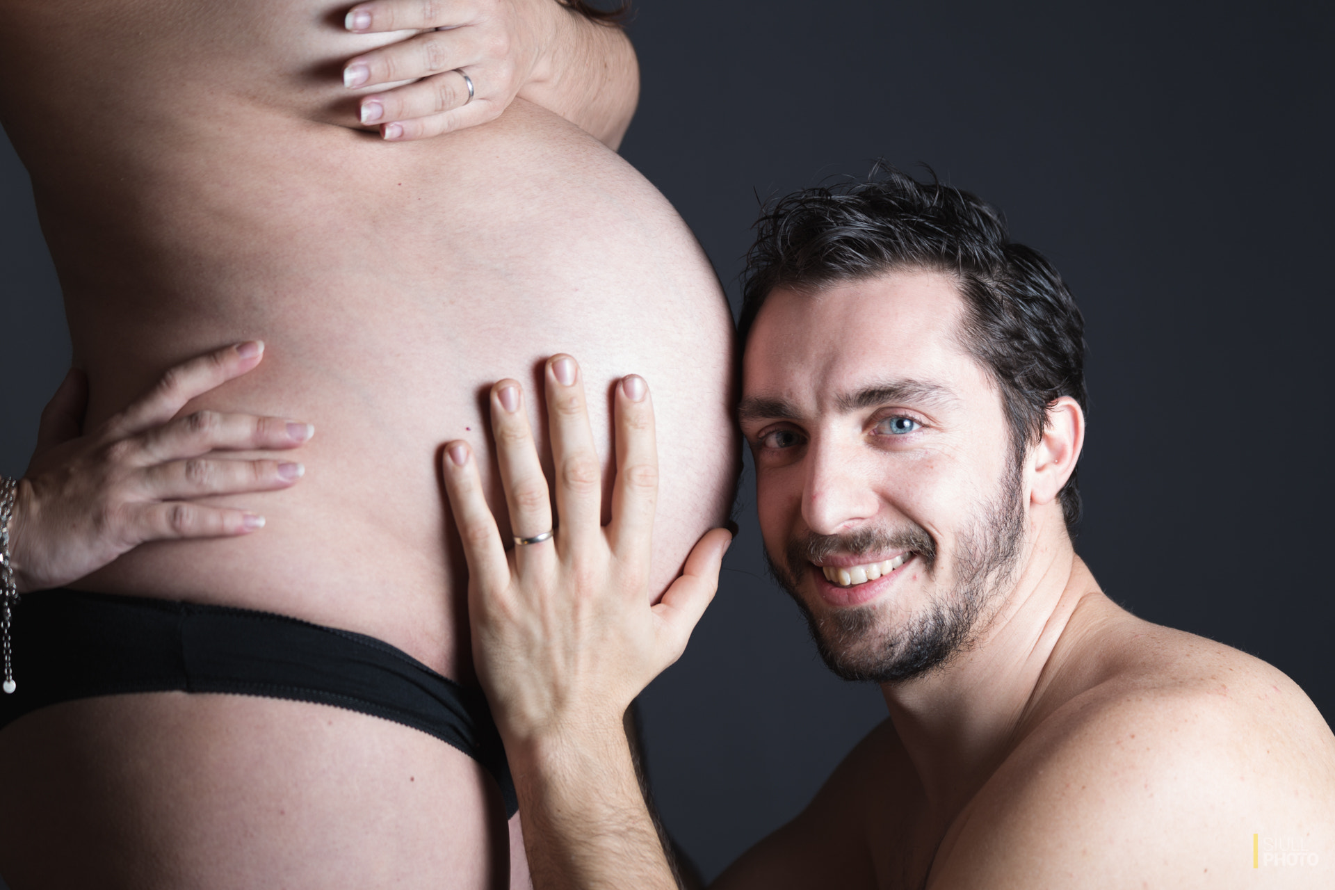 Canon EF 70-300mm F4-5.6 IS USM sample photo. Christel's pregnancy photography