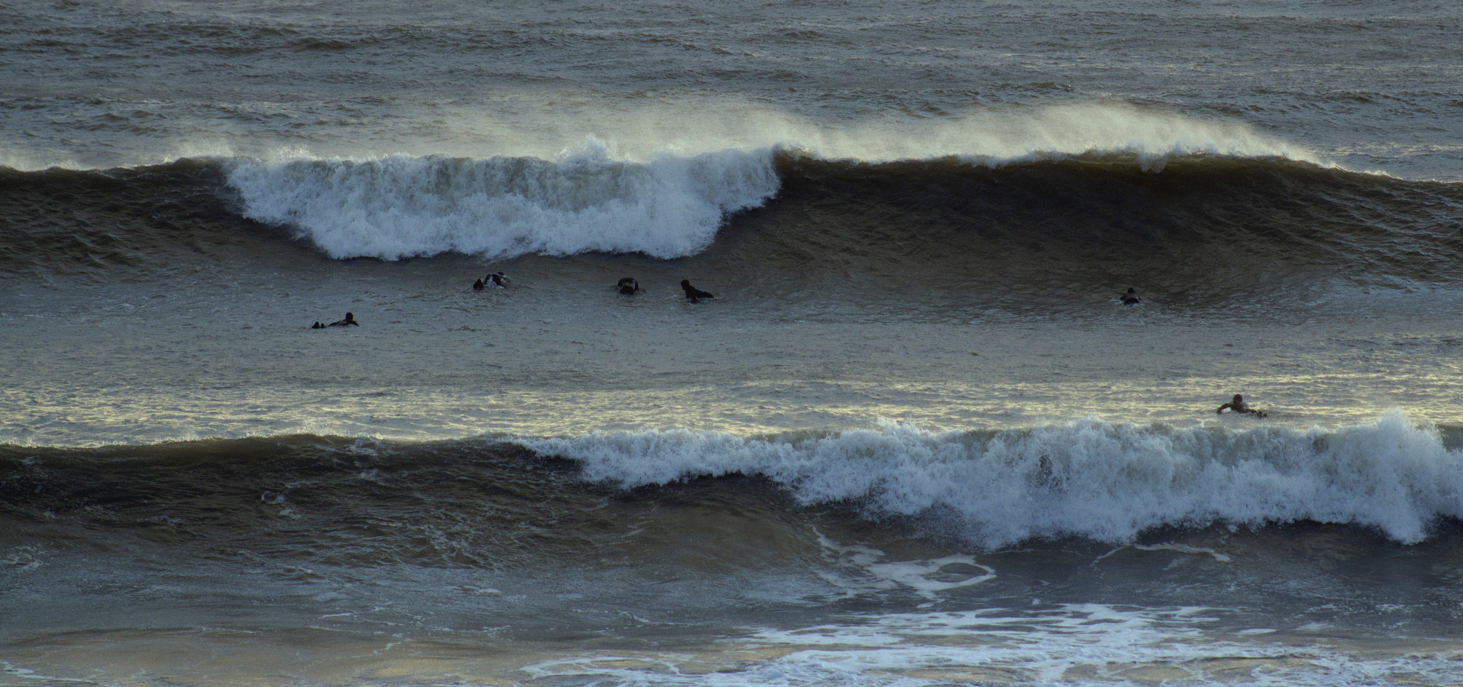 Canon EOS 550D (EOS Rebel T2i / EOS Kiss X4) + EF75-300mm f/4-5.6 sample photo. Surf's up! photography