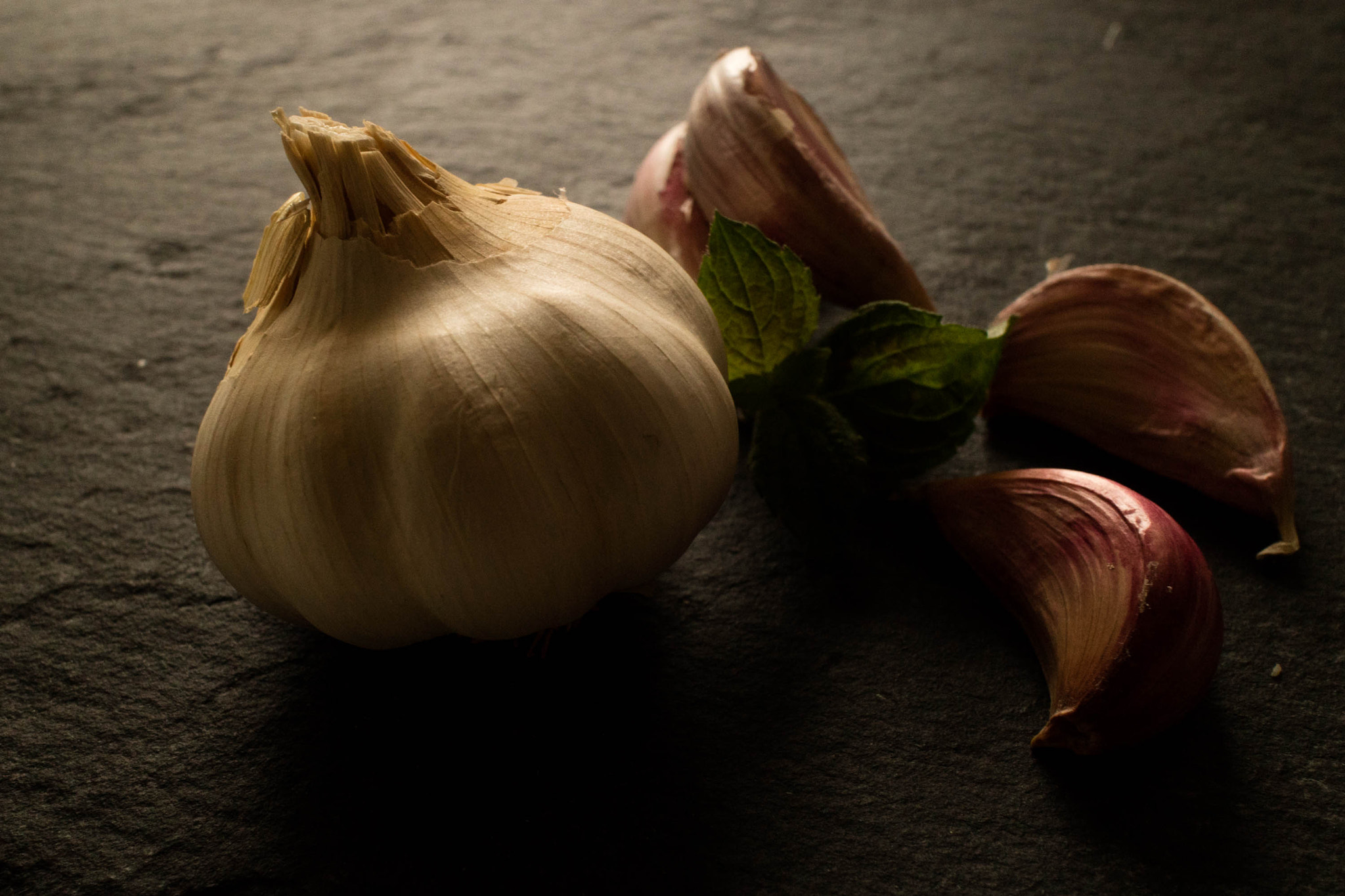 Canon EOS M3 sample photo. Garlic photography