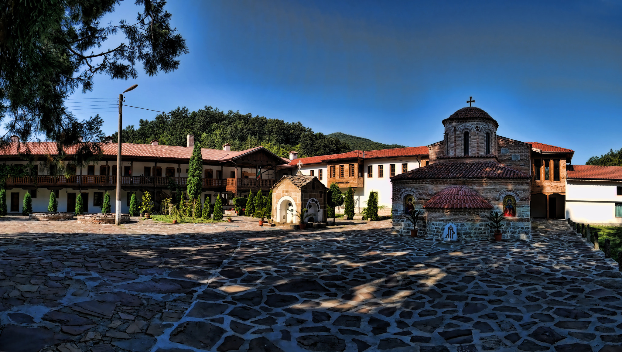 Panasonic Lumix DMC-GX7 sample photo. Lopuzanski monastery photography