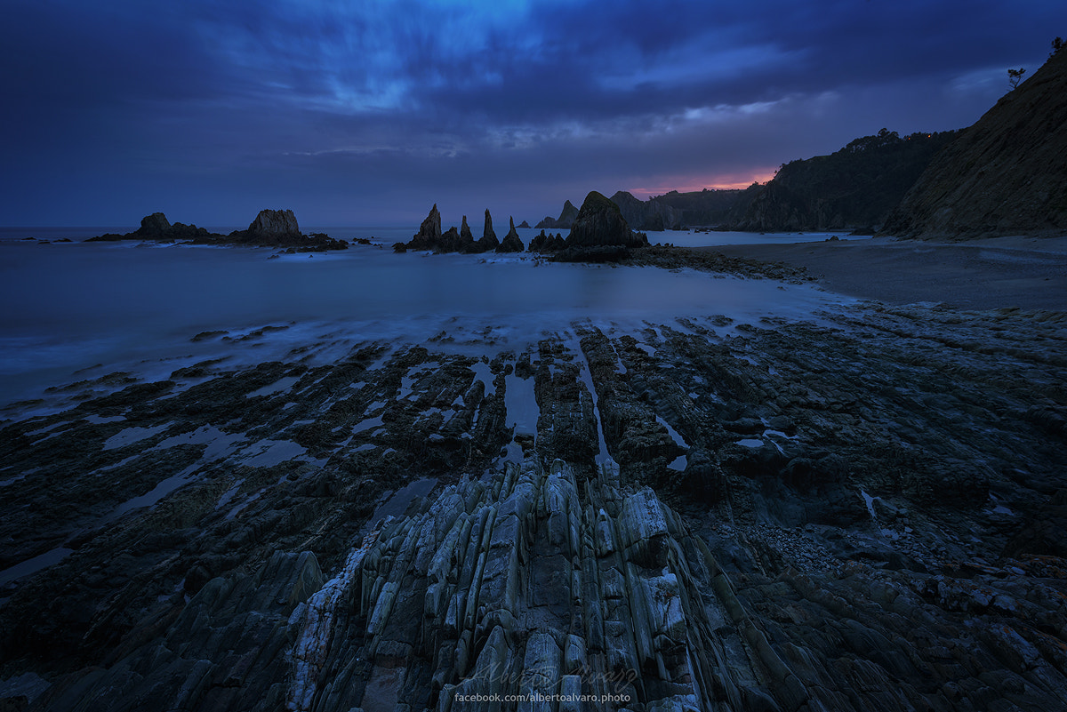 Tamron SP 15-30mm F2.8 Di VC USD sample photo. Gueirua blue photography