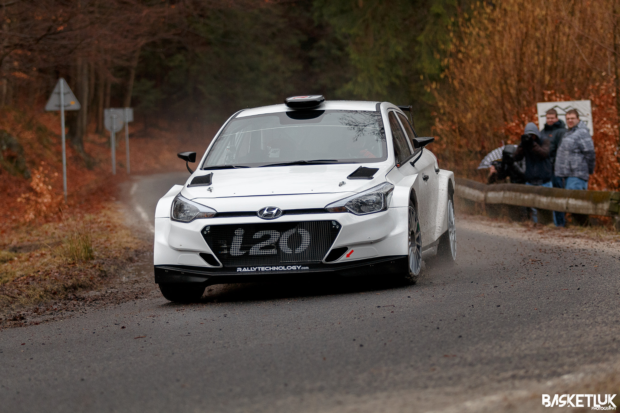 Canon EF 70-200mm F2.8L USM sample photo. First hyundai i20 r5 tests in poland photography