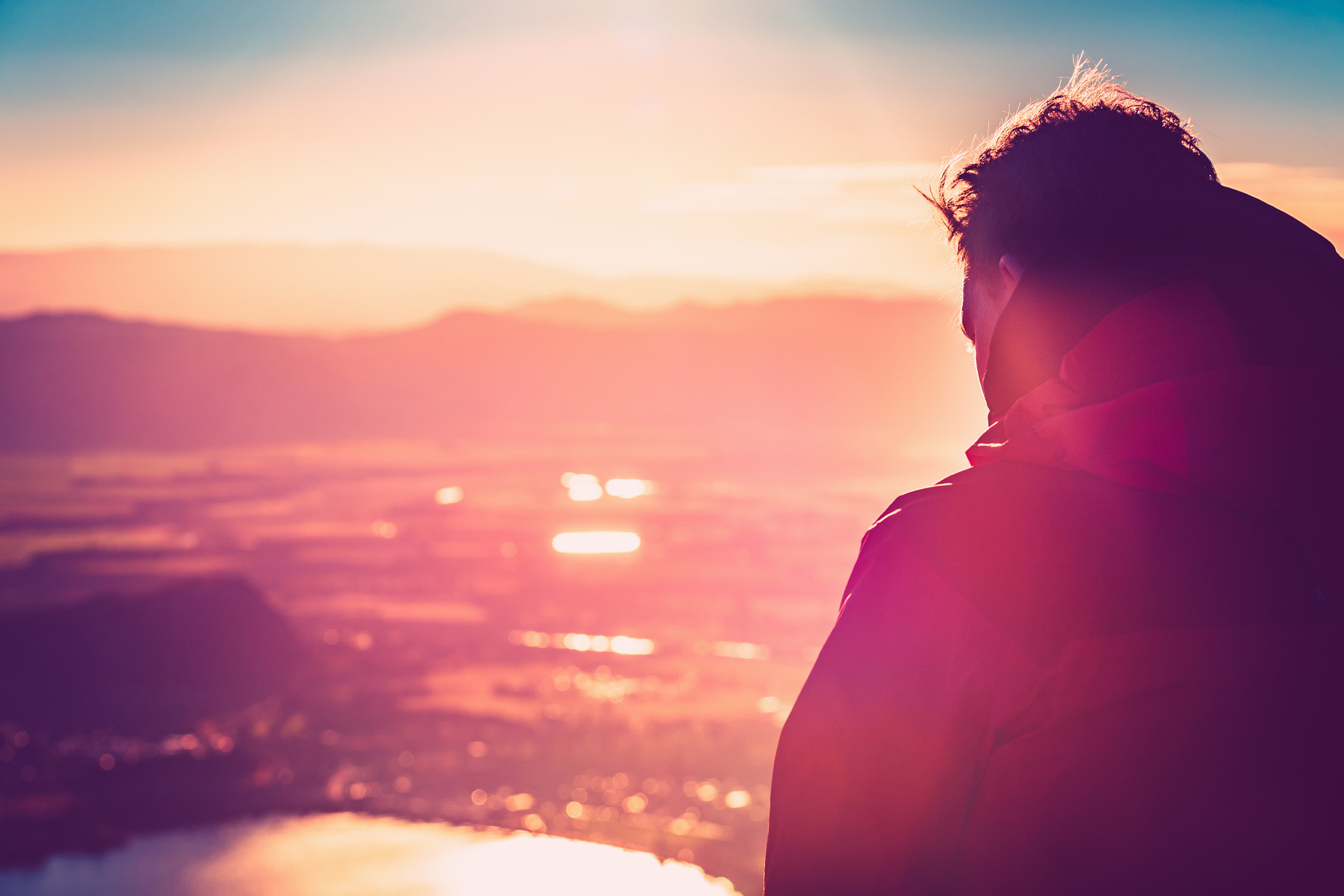 Sony a7 II sample photo. Sunrise at roys peak photography