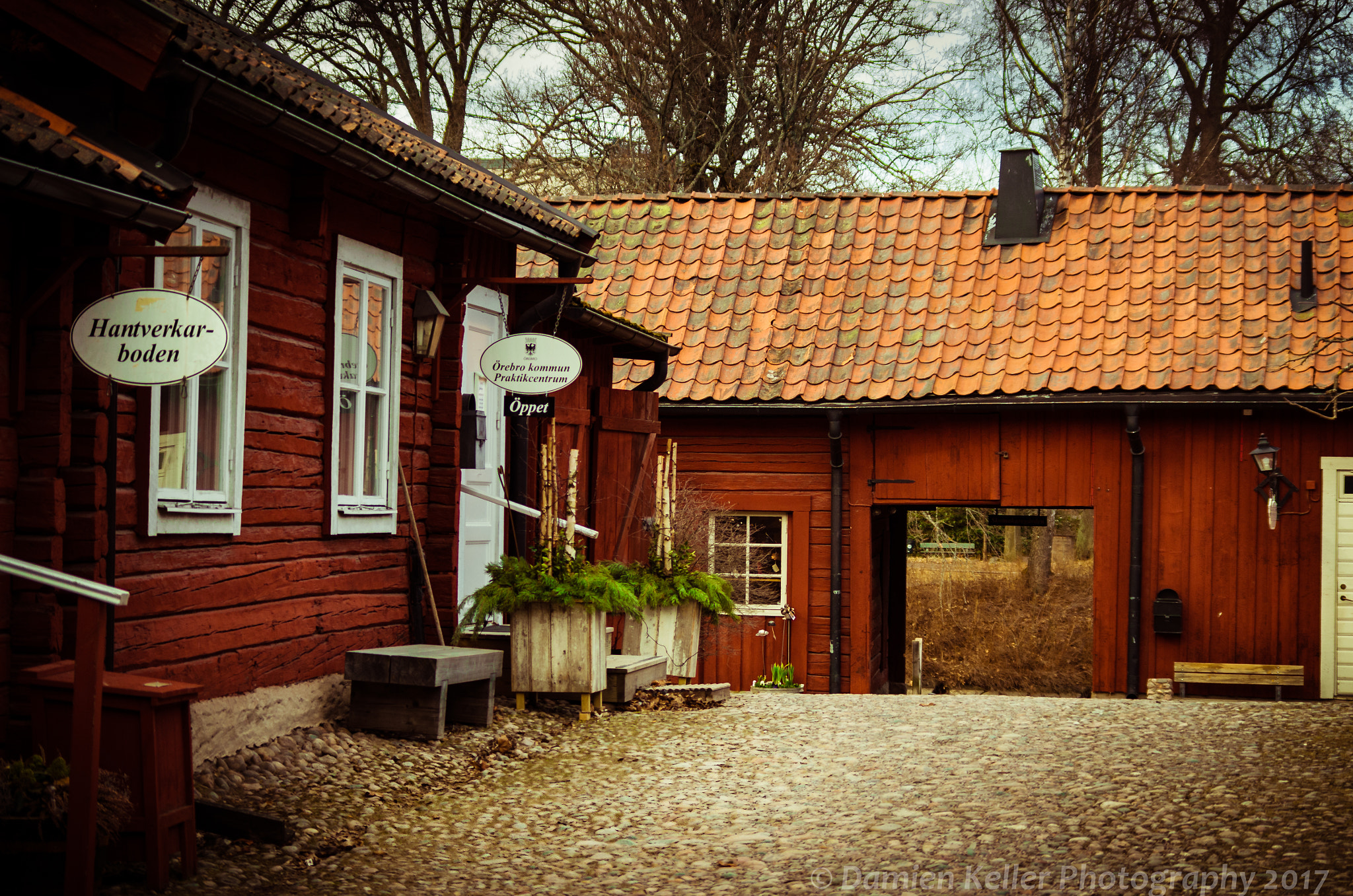 Pentax K-500 + smc PENTAX-DA L 50-200mm F4-5.6 ED sample photo. Wadköping in Örebro, sweden (damien keller). photography