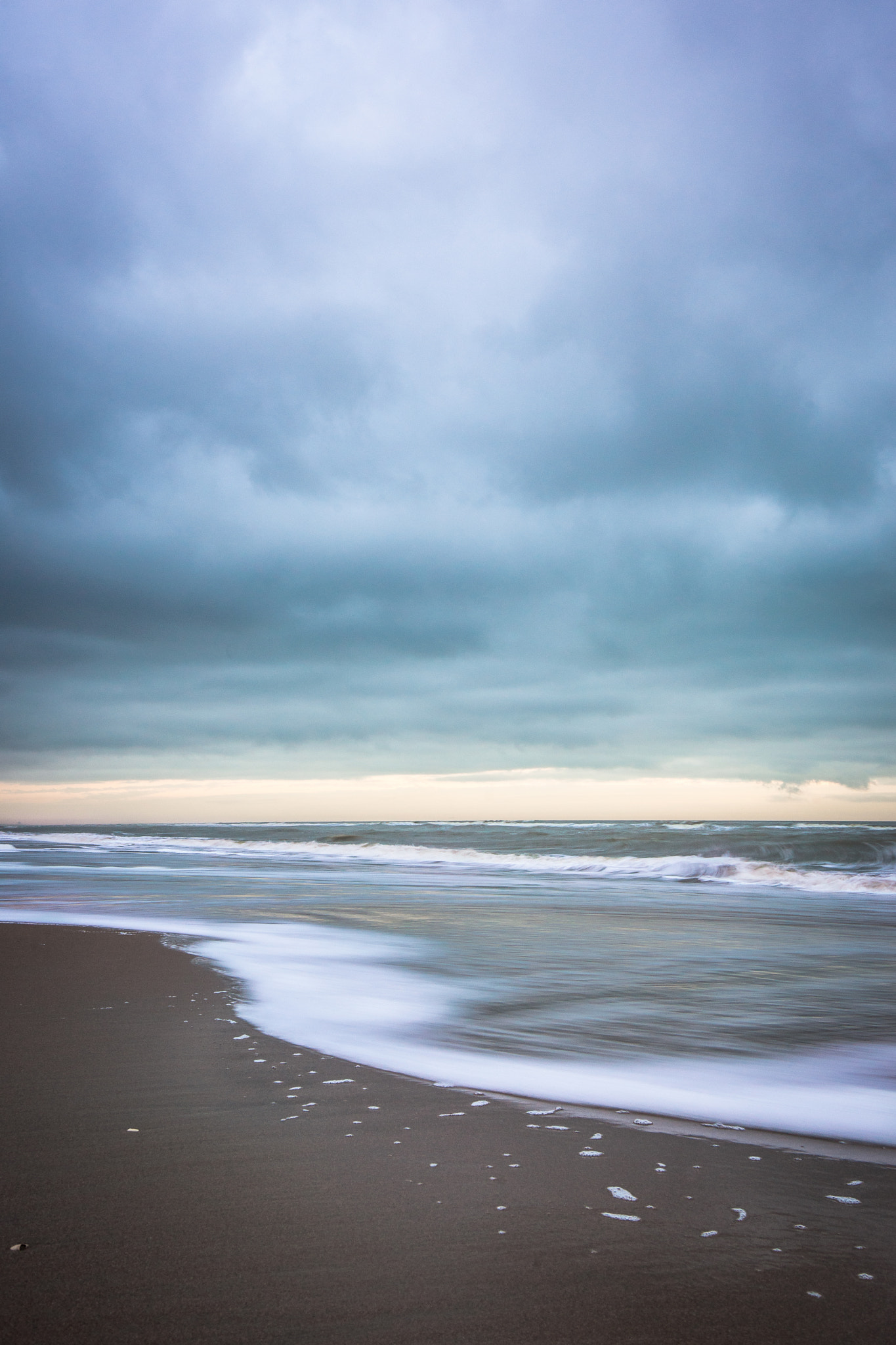 Sony Alpha DSLR-A900 + Sony Vario-Sonnar T* 16-35mm F2.8 ZA SSM sample photo. Zandvoort beach - netherlands photography