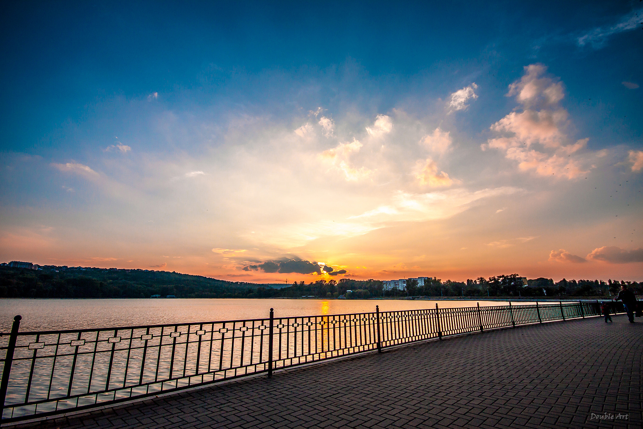 Canon EOS 50D + Sigma 10-20mm F4-5.6 EX DC HSM sample photo. Sunset photography