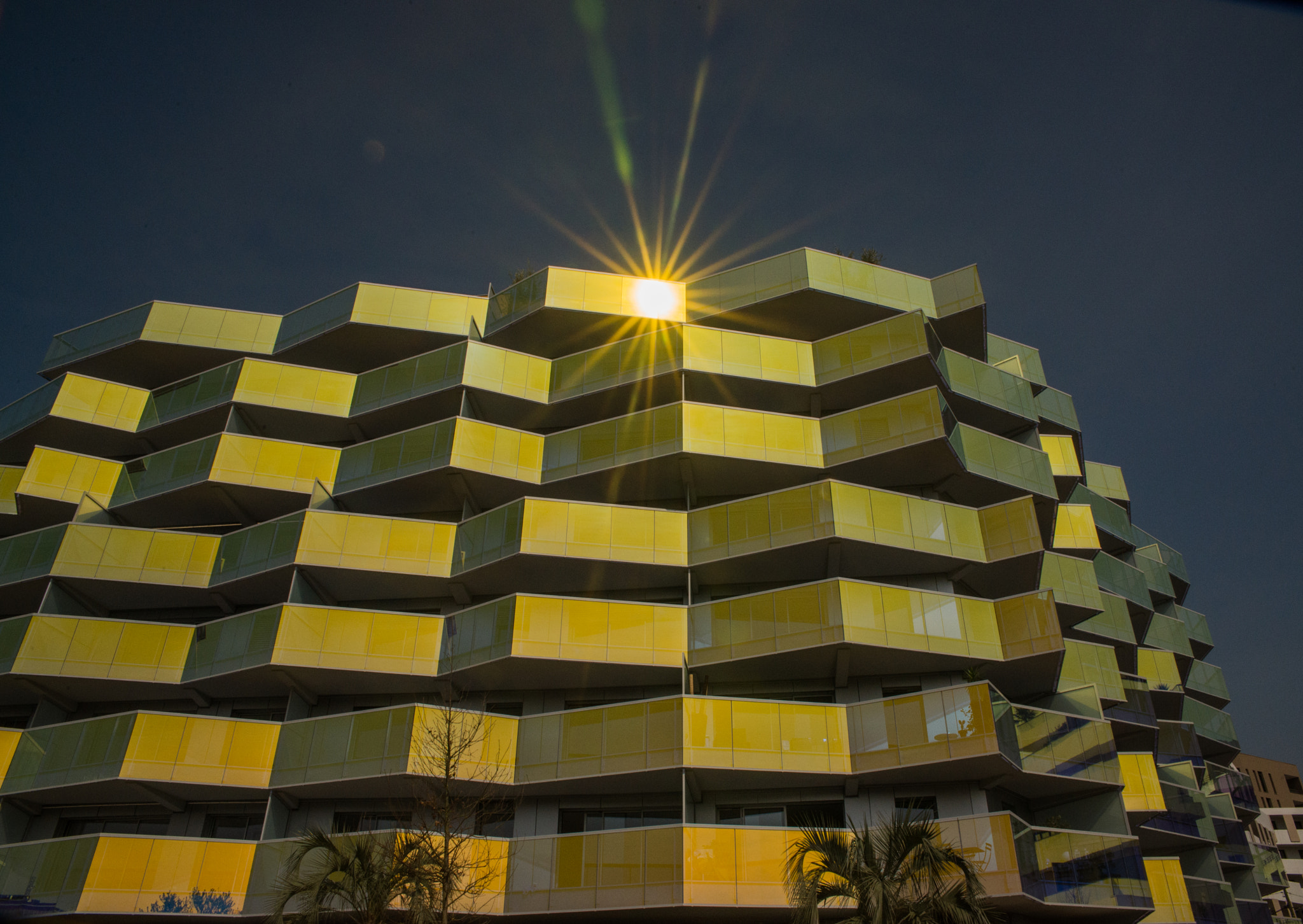 Sigma 24-70mm F2.8 EX DG HSM sample photo. Flare urbain photography