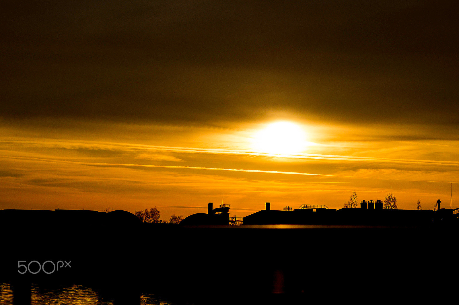 Sony SLT-A57 + Sigma 70-300mm F4-5.6 DL Macro sample photo. A sunset of the city ! photography