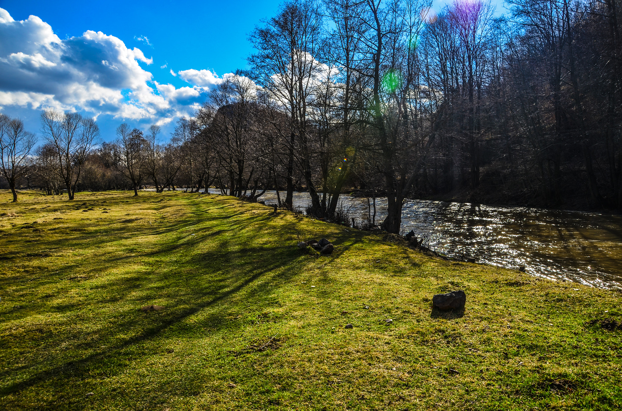 Sigma 18-250mm F3.5-6.3 DC Macro OS HSM sample photo. Olt river photography