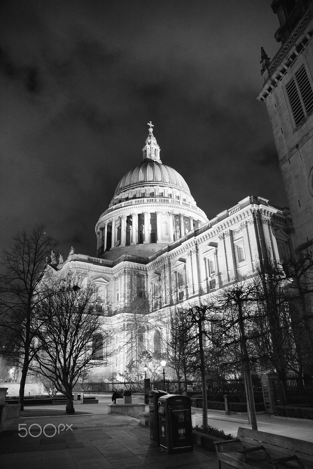 Nikon D750 + Sigma 24-105mm F4 DG OS HSM Art sample photo. St. paul's cathedral photography