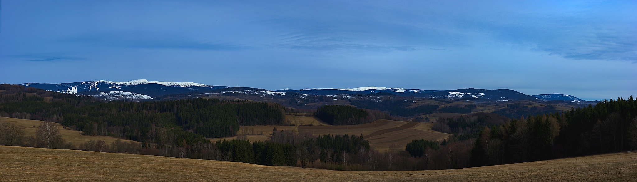 Canon EF-S 17-55mm F2.8 IS USM sample photo. Panorama krkonose 19.3.2017 photography