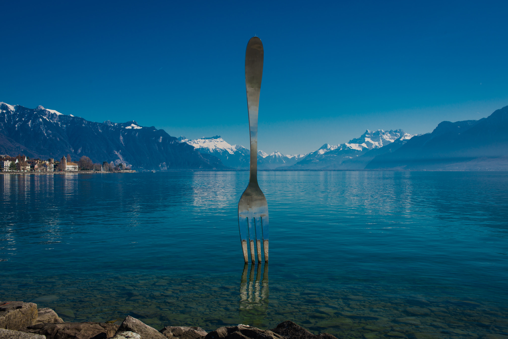 Nikon AF-S Nikkor 28-70mm F2.8 ED-IF sample photo. Vevey photography