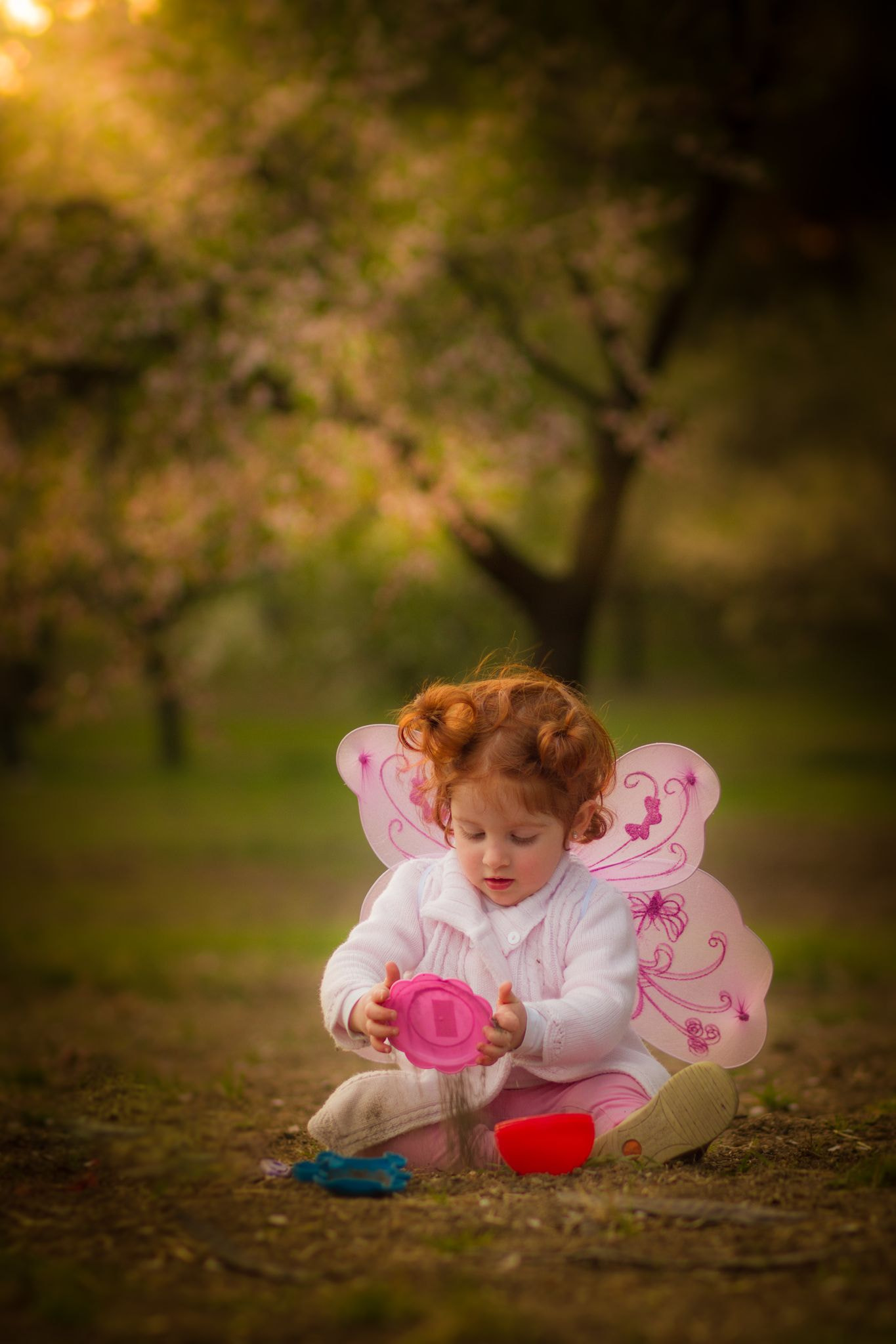 Canon EOS 7D + Canon EF 85mm F1.8 USM sample photo. Playful fairy photography