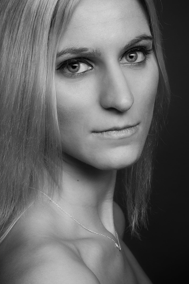 Canon EF-S 17-55mm F2.8 IS USM sample photo. Portrait - ivonne photography