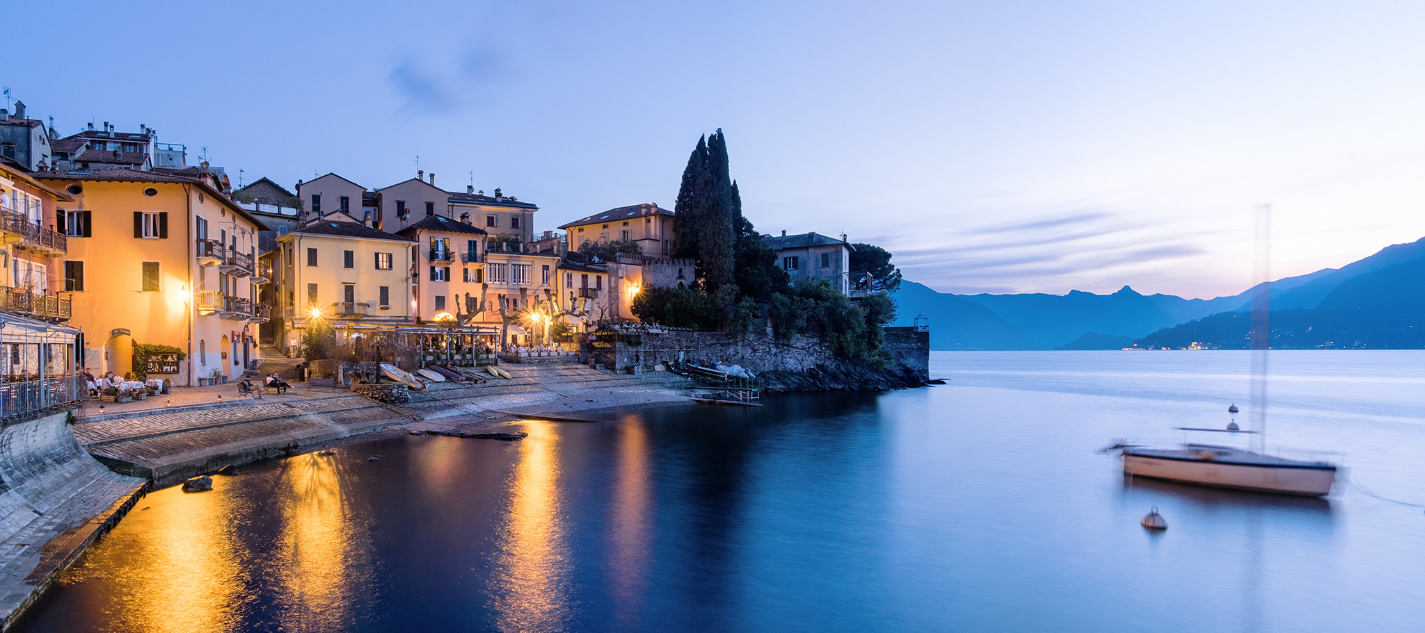 Fujifilm X-T1 + Fujifilm XF 18mm F2 R sample photo. Varenna sunset - como lake photography