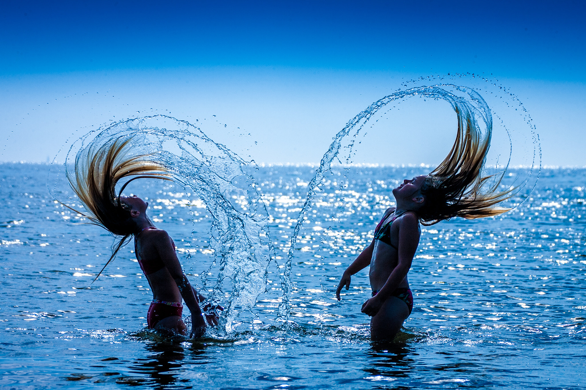 Canon EF 70-200mm F4L USM sample photo. Heartshaped watersplash photography