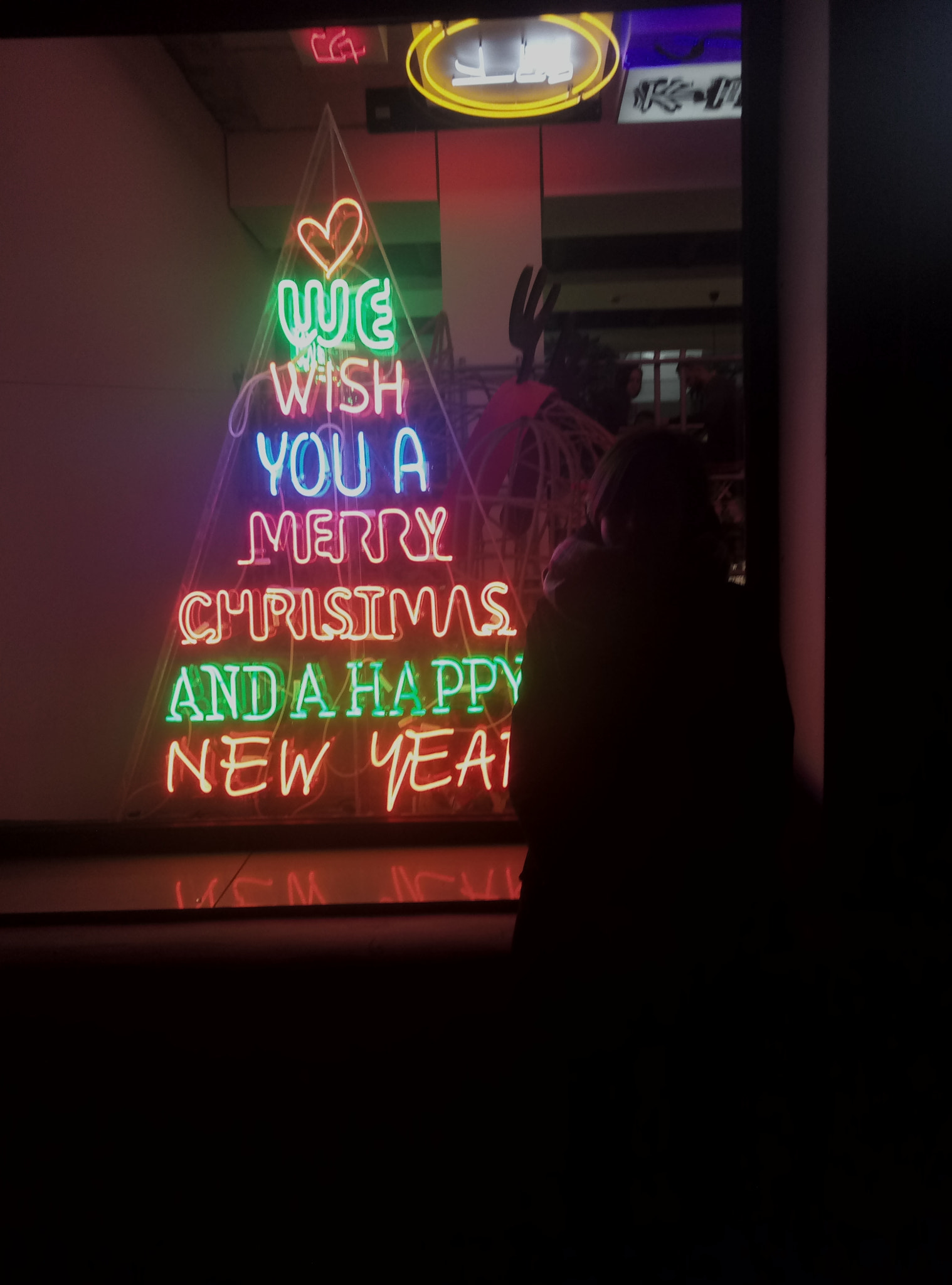 Meizu m3 note sample photo. Neon photography