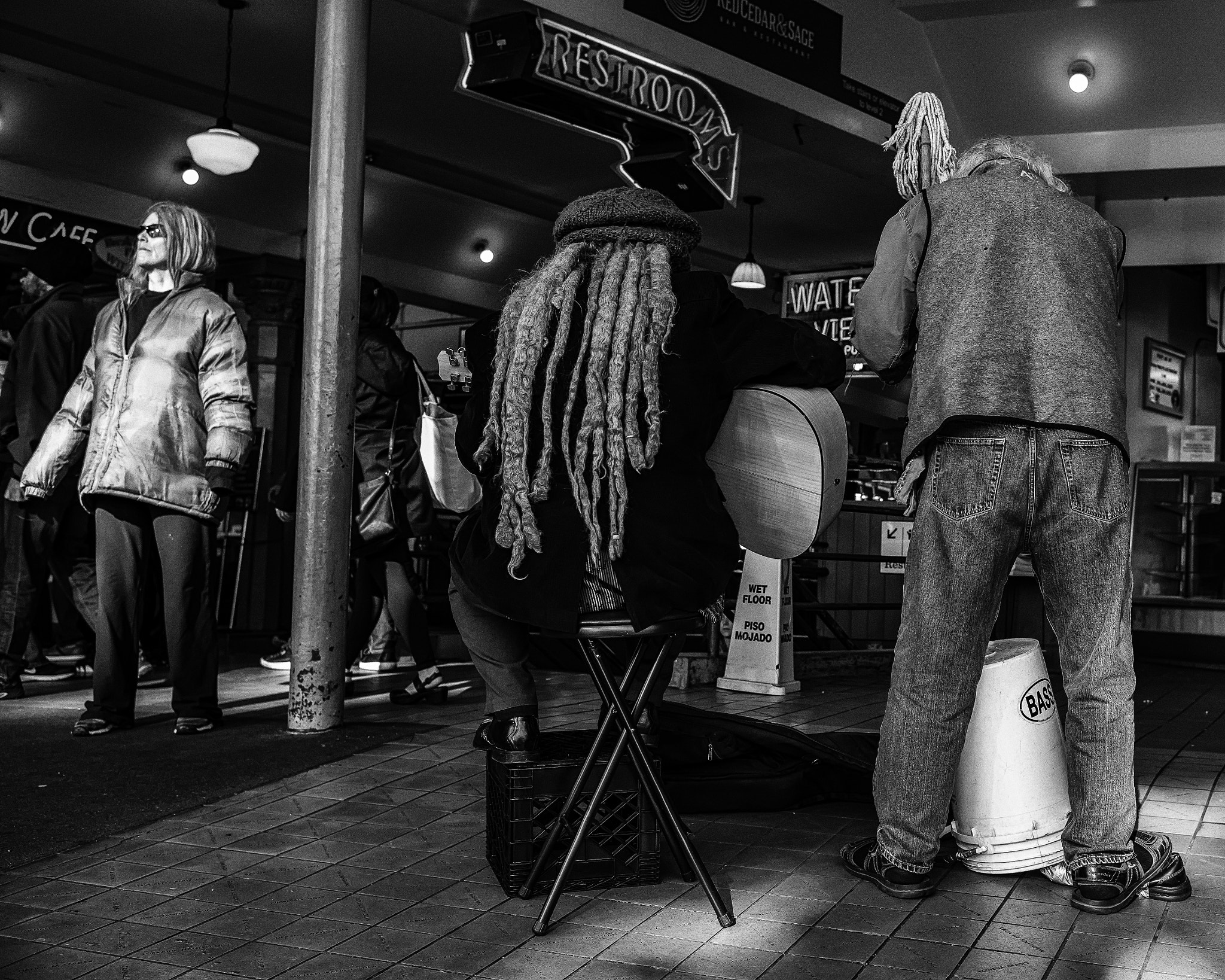 Leica Summilux-M 35mm F1.4 ASPH sample photo. Hypno market photography