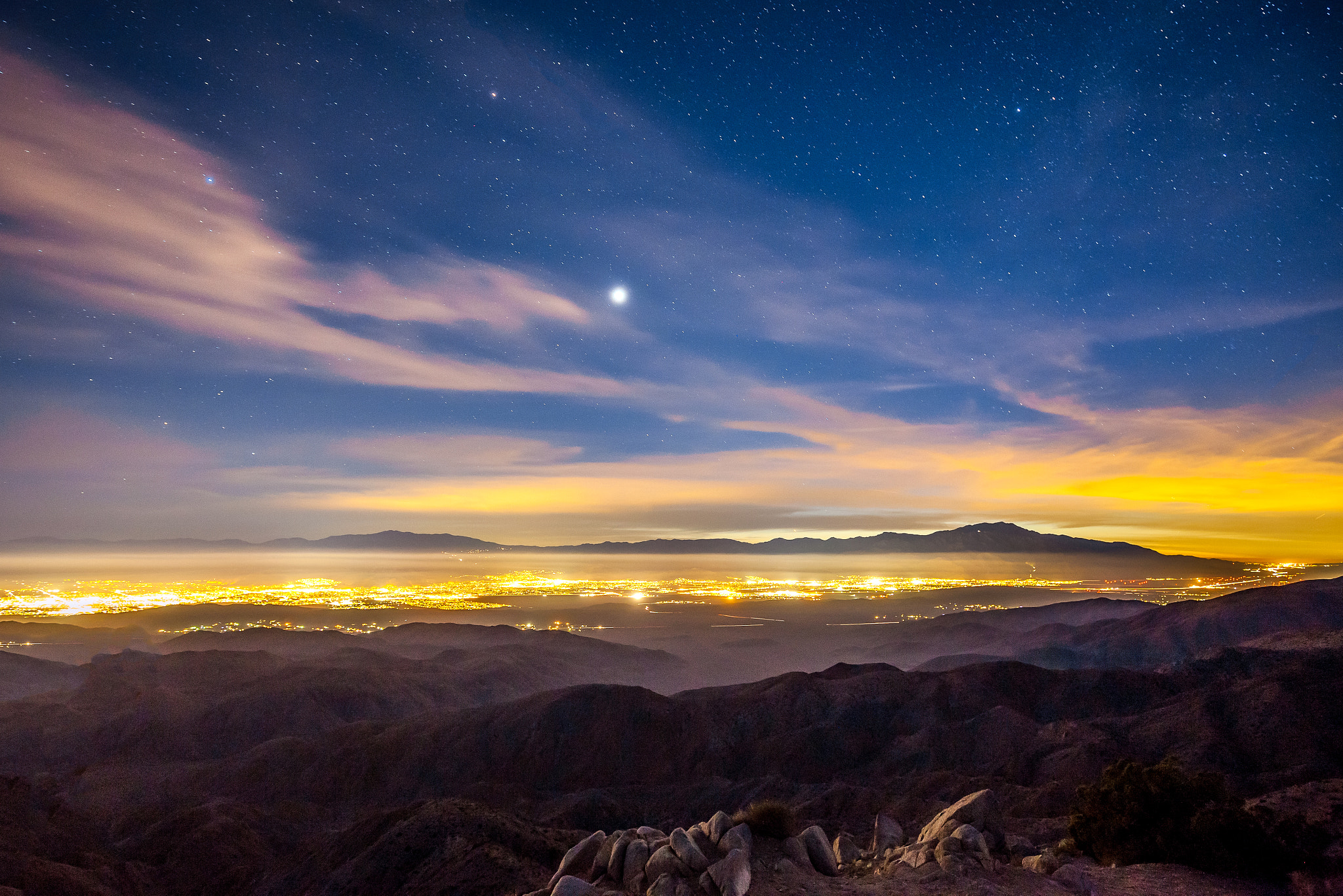 Canon EF 16-35mm F4L IS USM sample photo. Palm springs at night photography