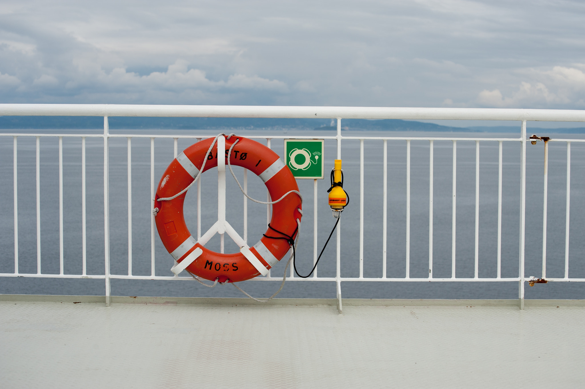 Nikon D700 sample photo. Rescue ring photography