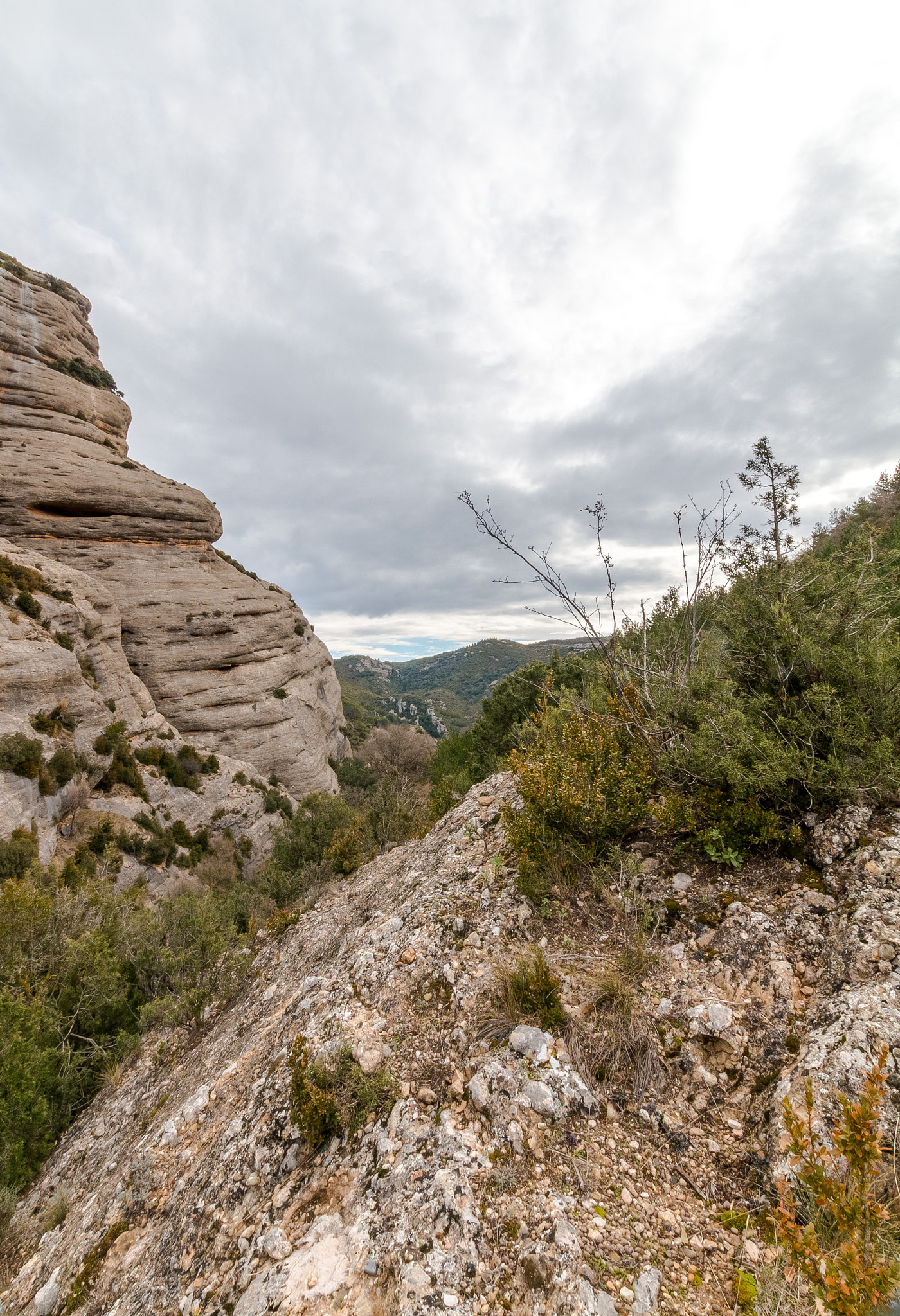 Sigma 10-20mm F3.5 EX DC HSM sample photo. Cielo y roca photography
